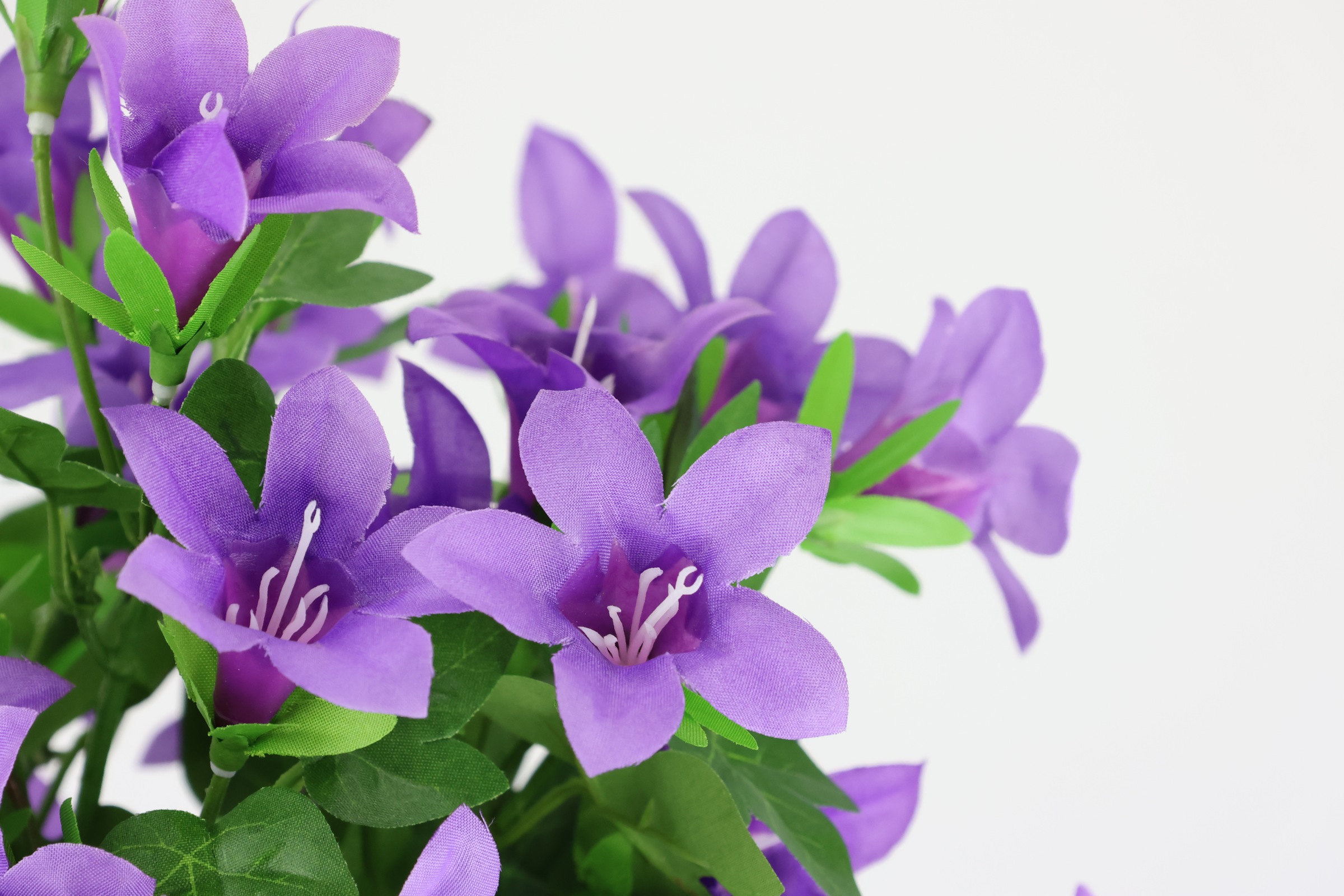 I.GE.A. Kunstblume »Glockenblumen-Strauß in Vase«, Sternblumen Blumen Dekoblumen Künstlich Bouquet Blumenstrauß