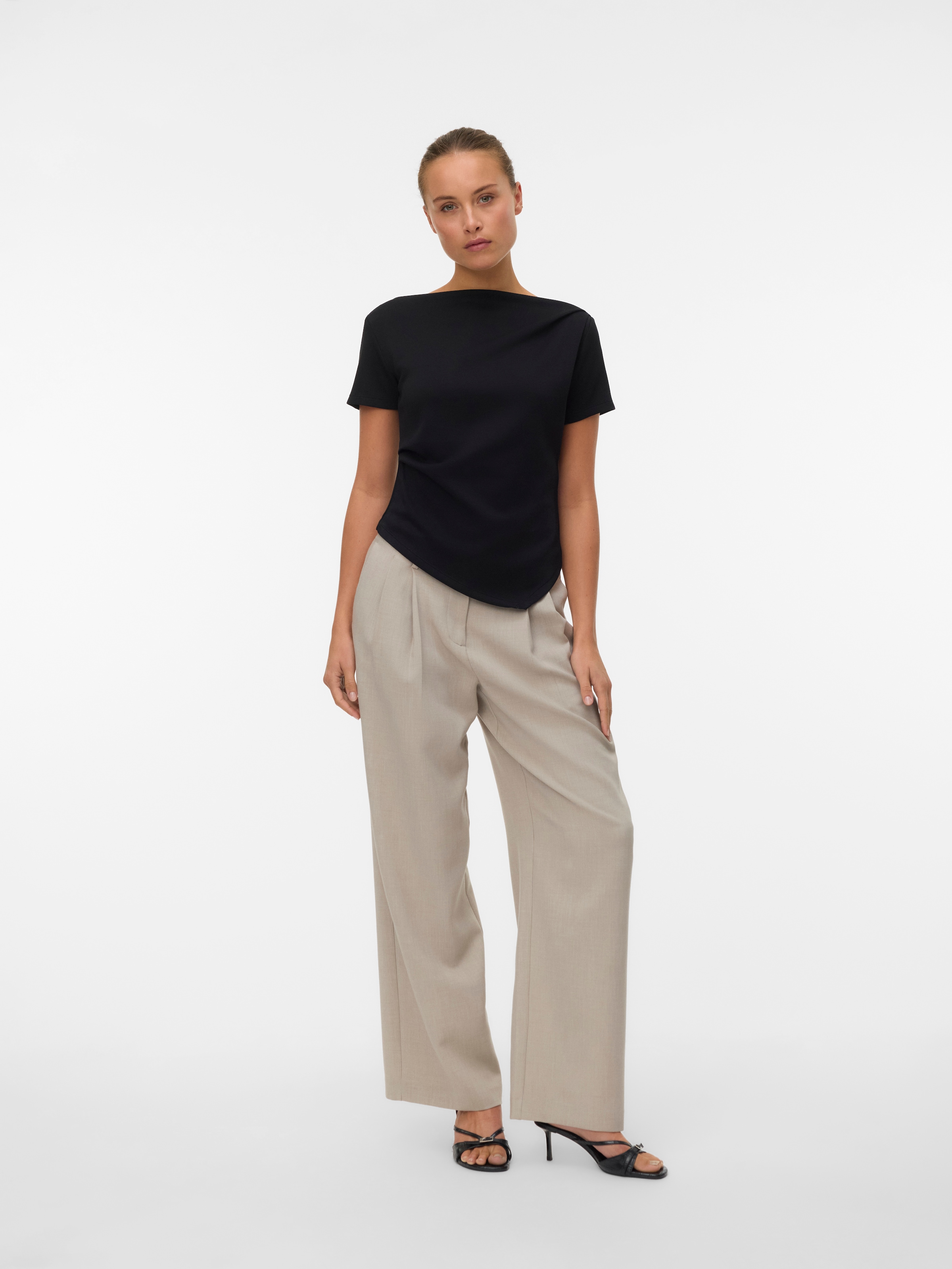 Vero Moda Kurzarmshirt »VMMILLE SS BOATNECK SHORT TOP JRS NOOS« Materialmix, regular fit