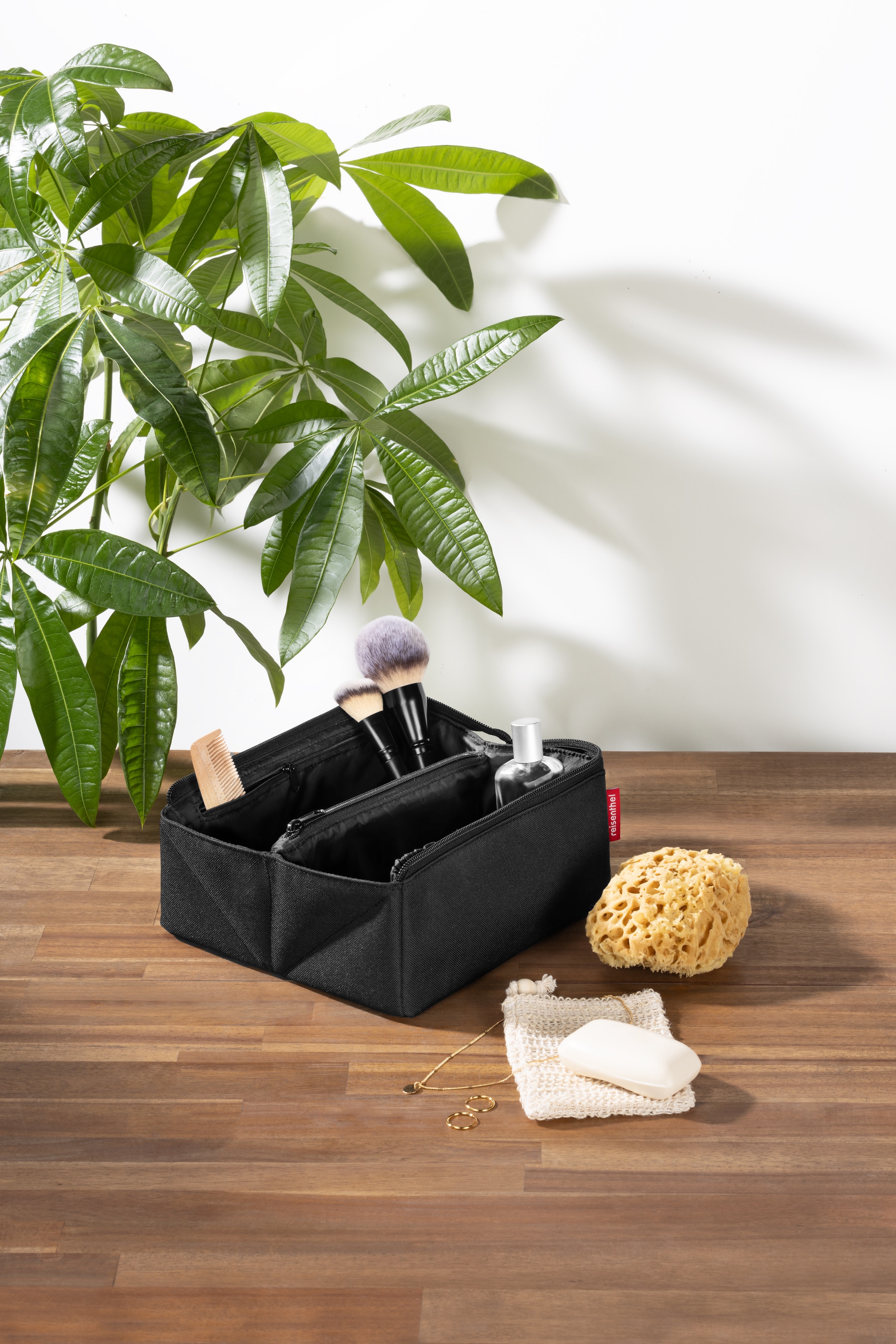 REISENTHEL® Kulturbeutel »reisenthel fold case« Extra langer Zipper