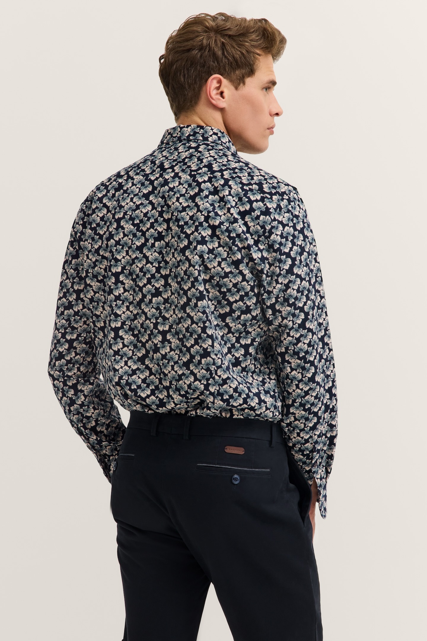 bugatti Langarmhemd "Soft Cotton" mit floralem Muster und im Modern Fit günstig online kaufen