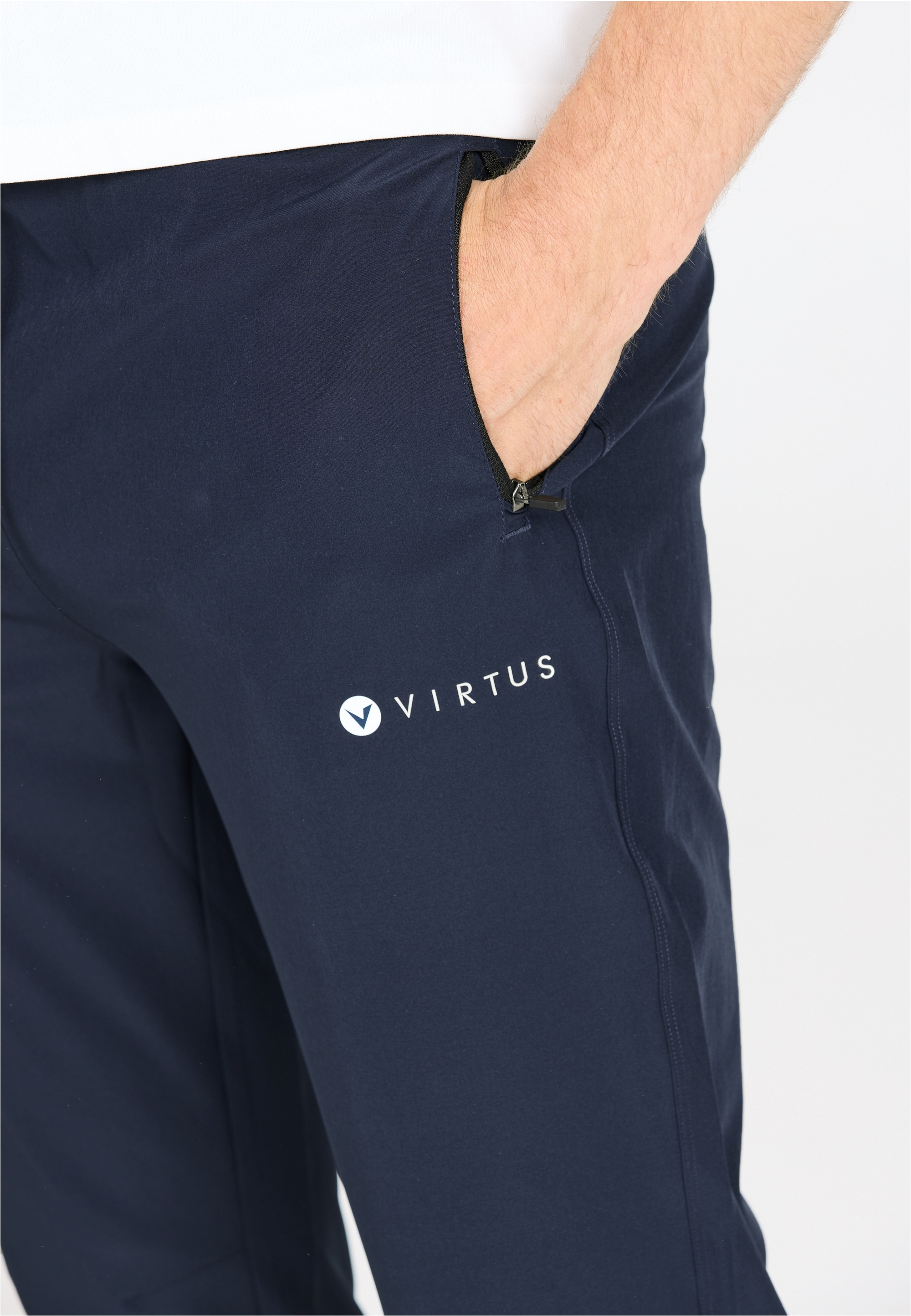 Virtus Trainingshose »Benan«, mit 4-Wege-Stretch für hohe Bewegungsfreiheit