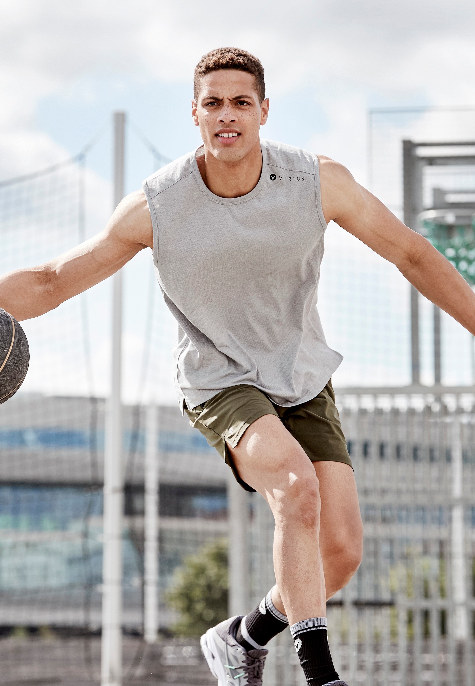 Thumbnail - Virtus Shorts "BLAG V2 M Hyper" mit atmungsaktivem 4 Wege-Funktionsstretch