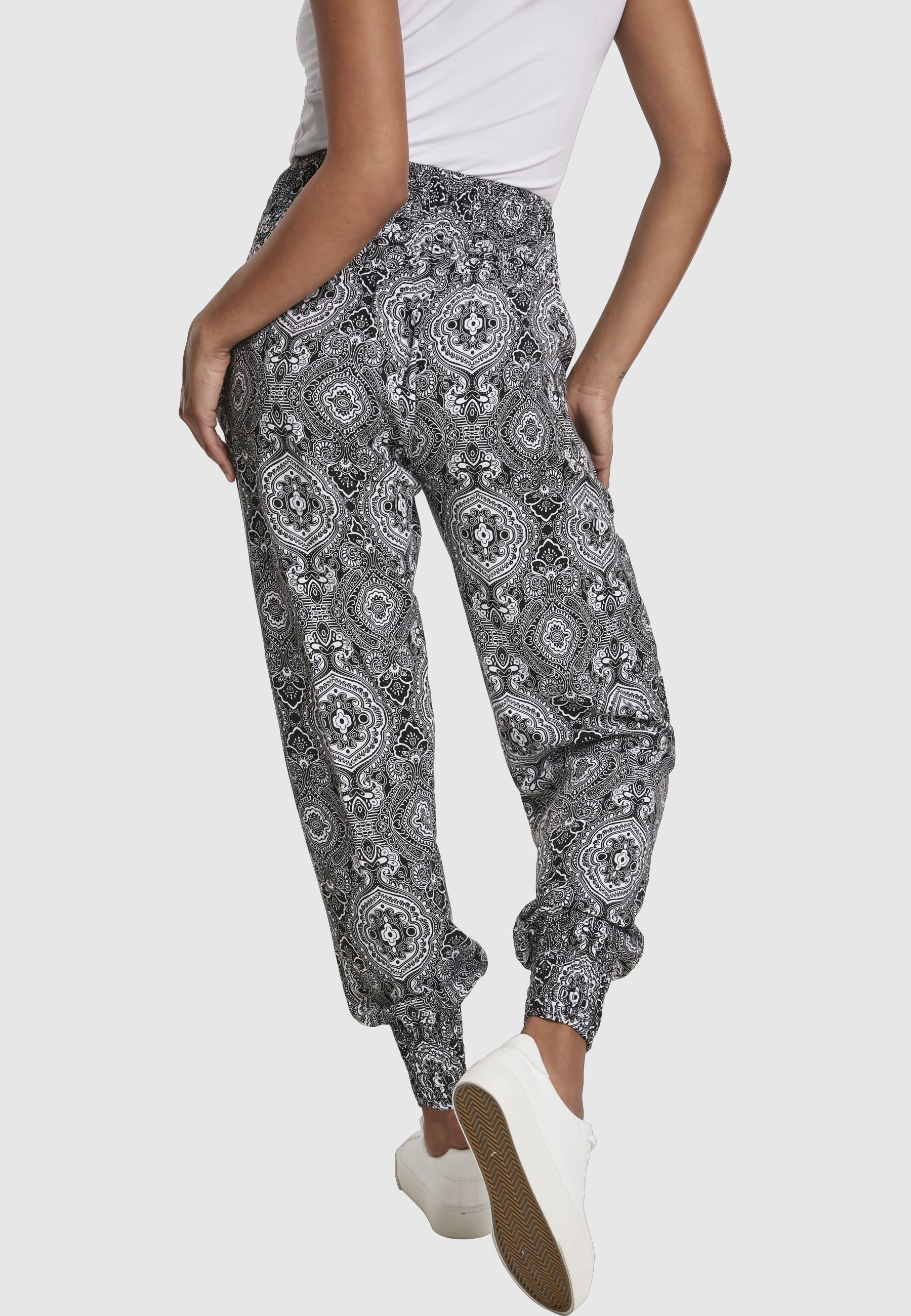 URBAN CLASSICS Stoffhose »Urban Classics Damen Ladies Sarong Pants«
