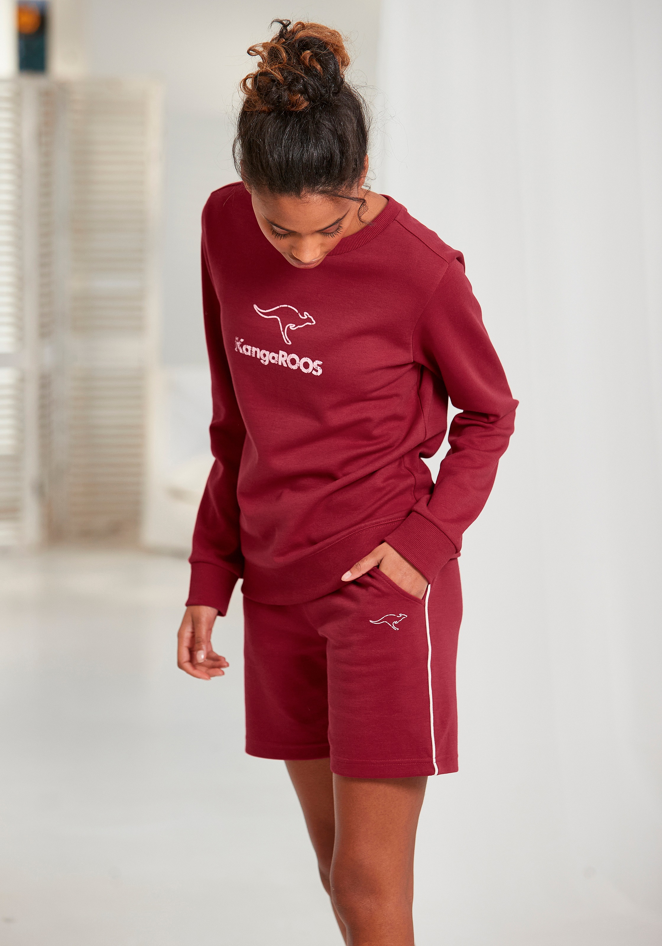 Thumbnail - KangaROOS Bermudas mit schmalem Piping an der Seite, Loungewear