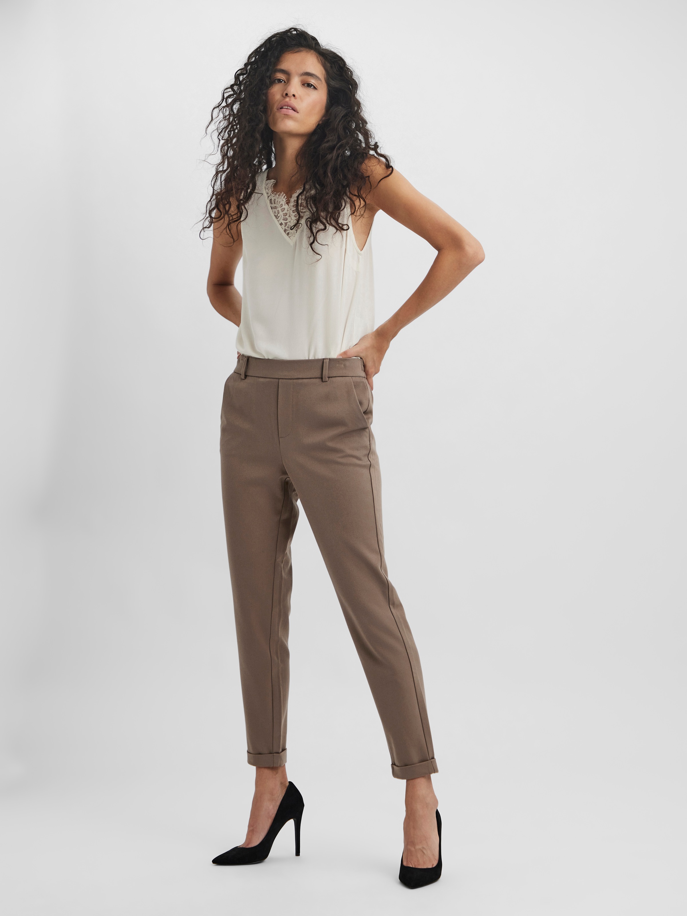 Thumbnail - Vero Moda Anzughose "VMMAYA MR LOOSE SOLID PANT NOOS" knöchelfreie Form mit Saumaufschlag