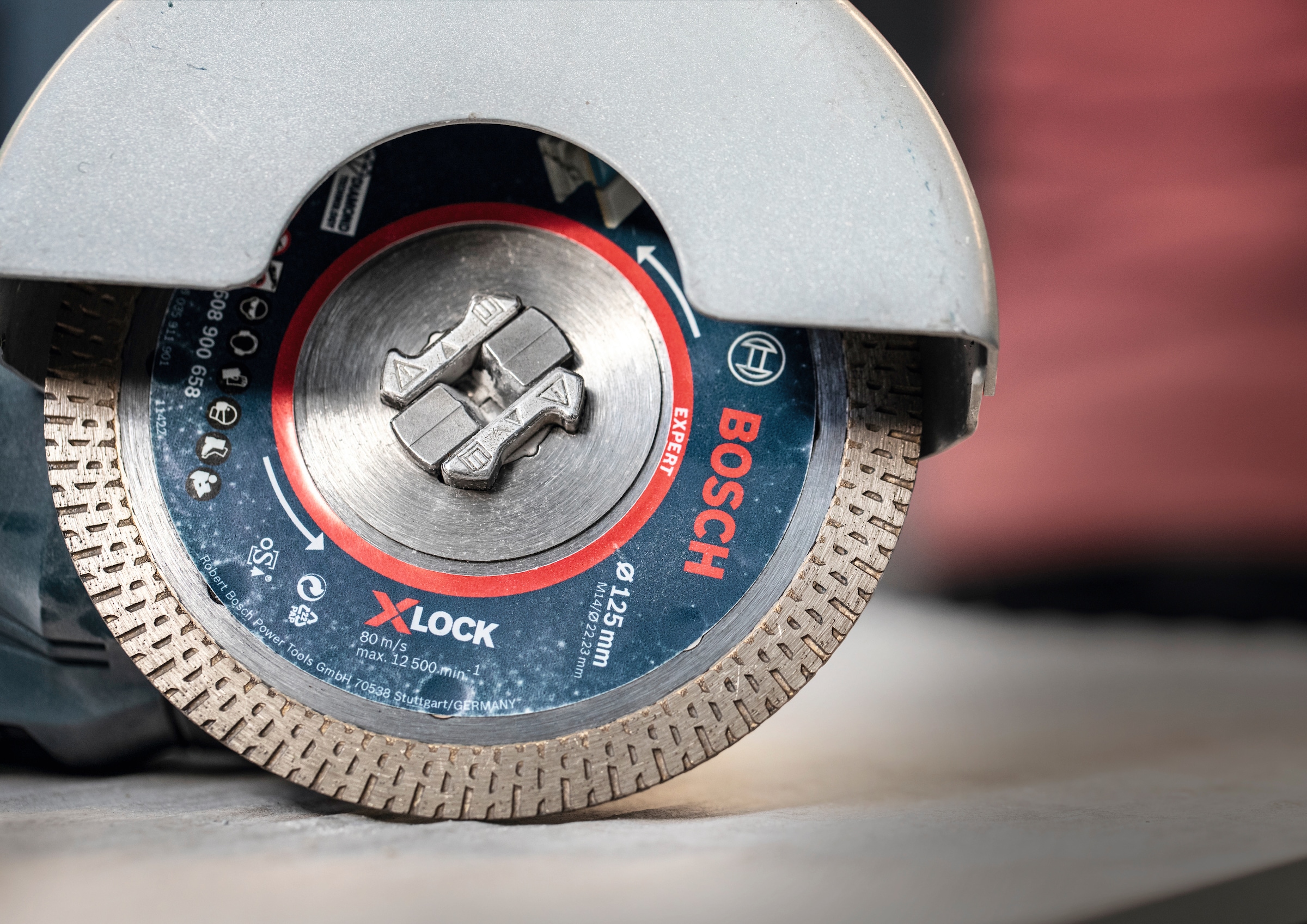 Bosch Professional Diamanttrennscheibe »Expert HardCeramic X-LOCK«, 22.23 x 1.4 x 10 mm