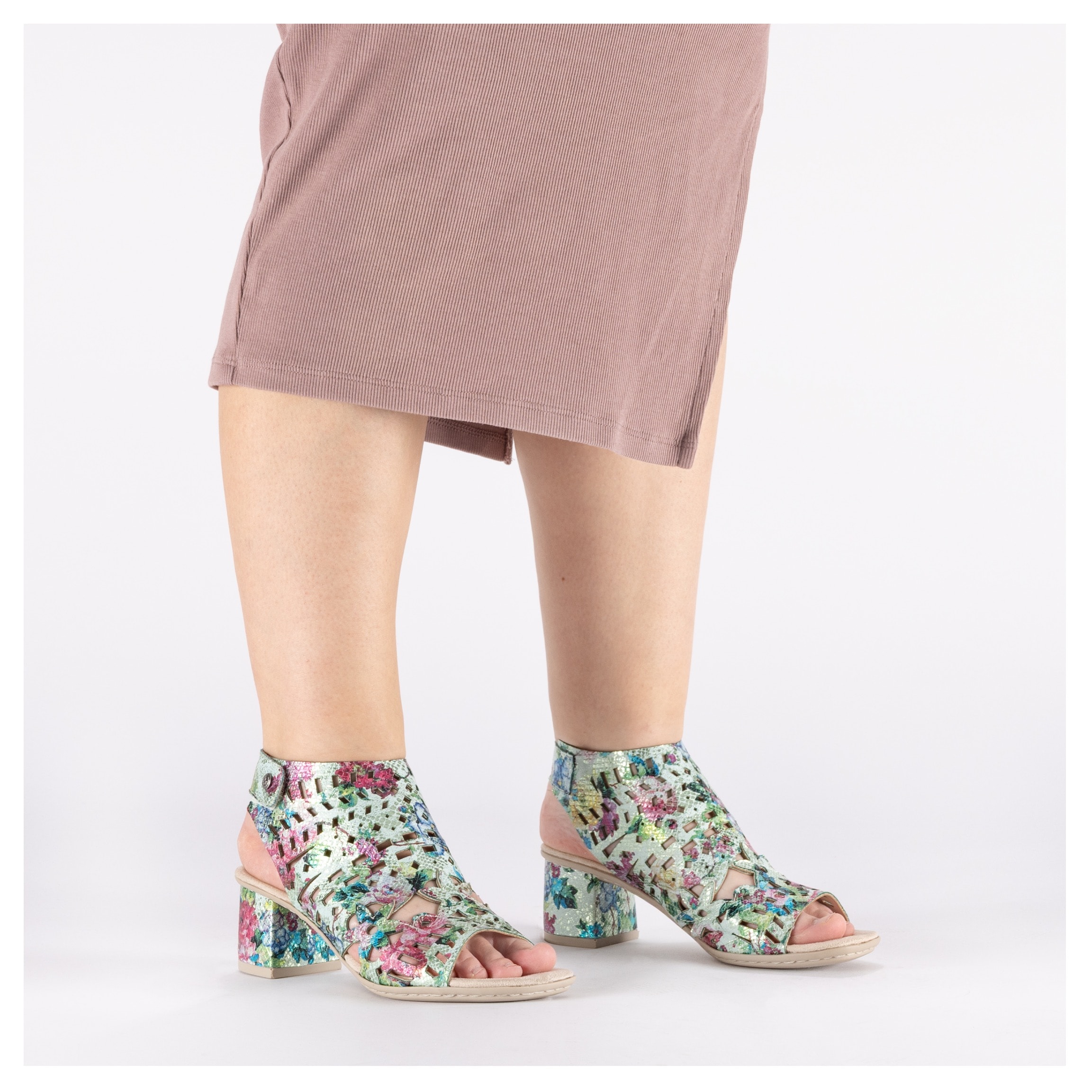 Rieker Sandalette  Sommerschuh, Sandale, Blockabsatz, mit modischer Schaftgestaltung