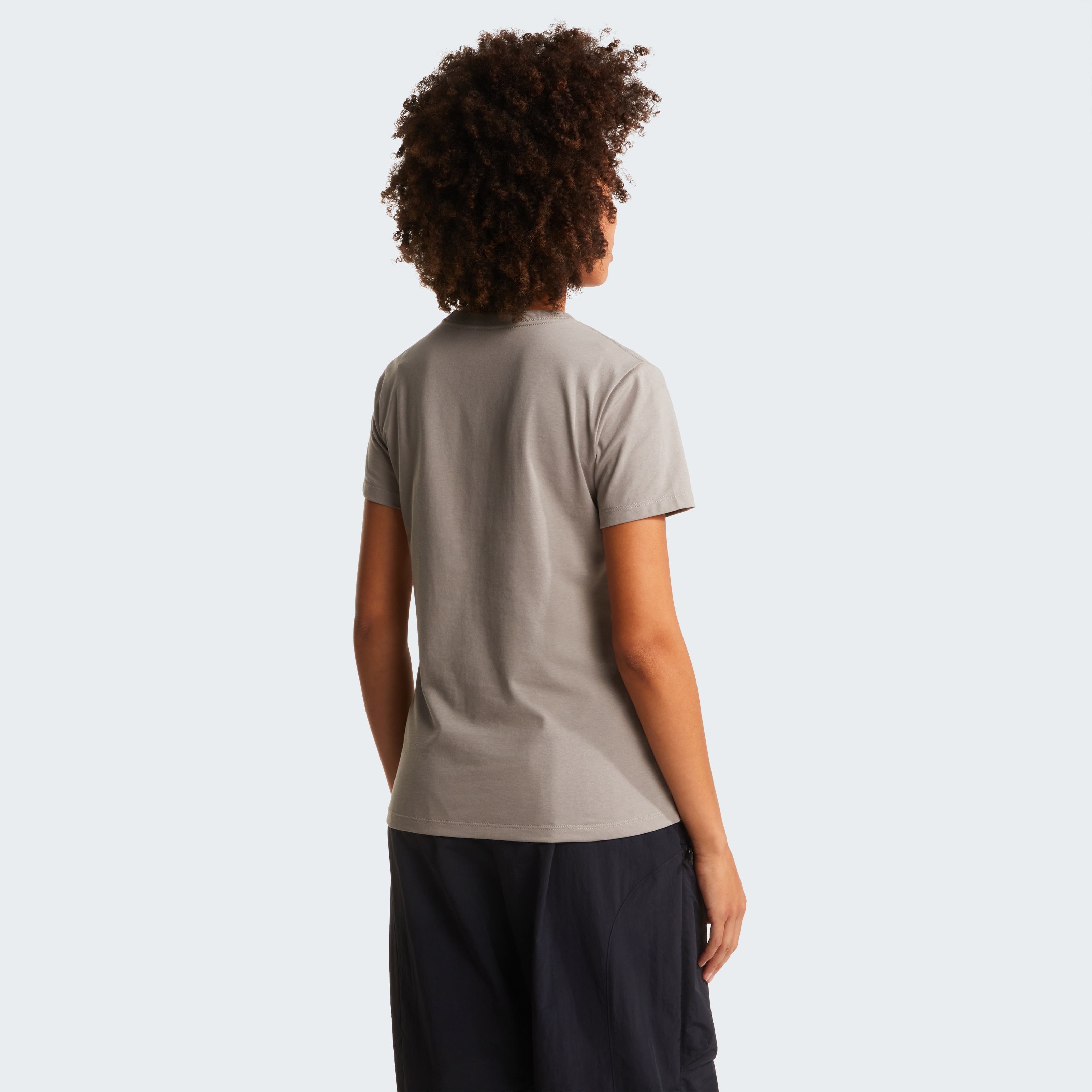 Thumbnail - The North Face T-Shirt "W EVOLUTION SIMPLE DOME SLM SHORT SLEEVE" 1 tlg. sportliche Passform, Kurzarm, für Sport und Out...