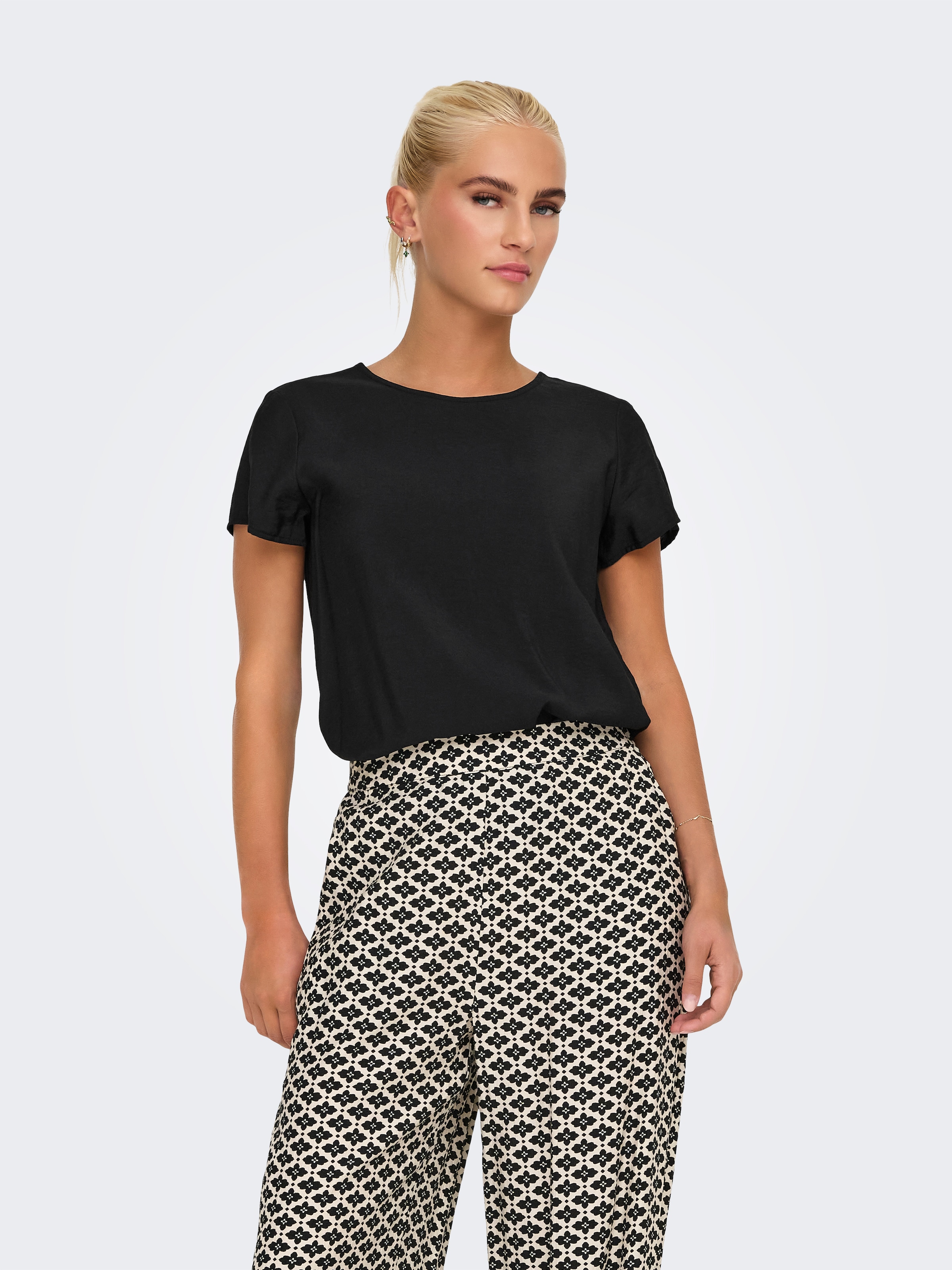 ONLY "ONLAYA LIFE S/S O-NECK TOP NOOS PTM" günstig online kaufen