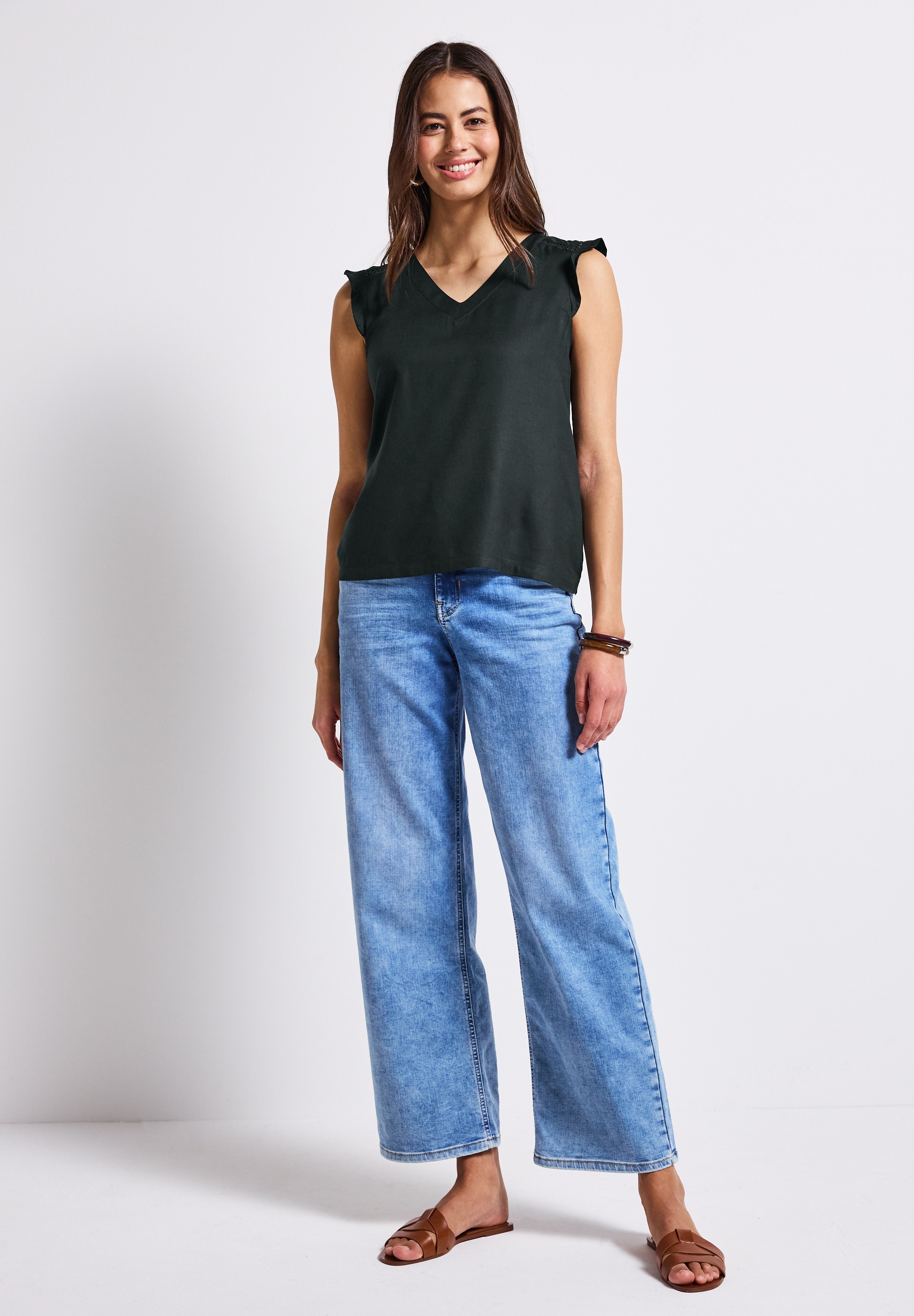 STREET ONE Spitzentop, aus elastischem Materialmix