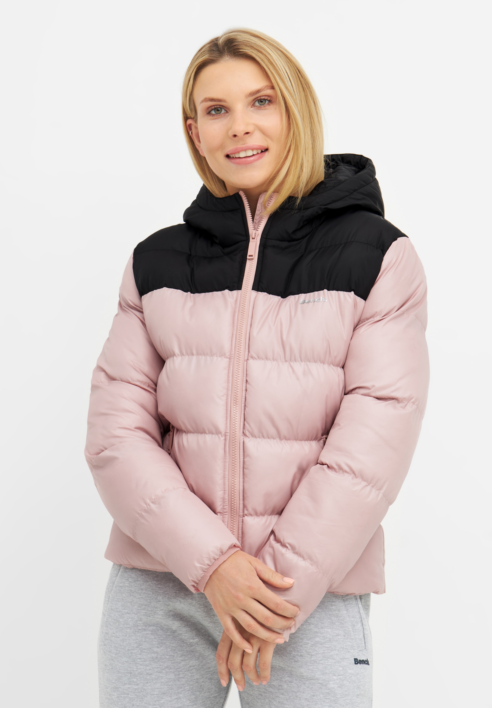 Bench. Kurzjacke "KAYLEE", mit Kapuze