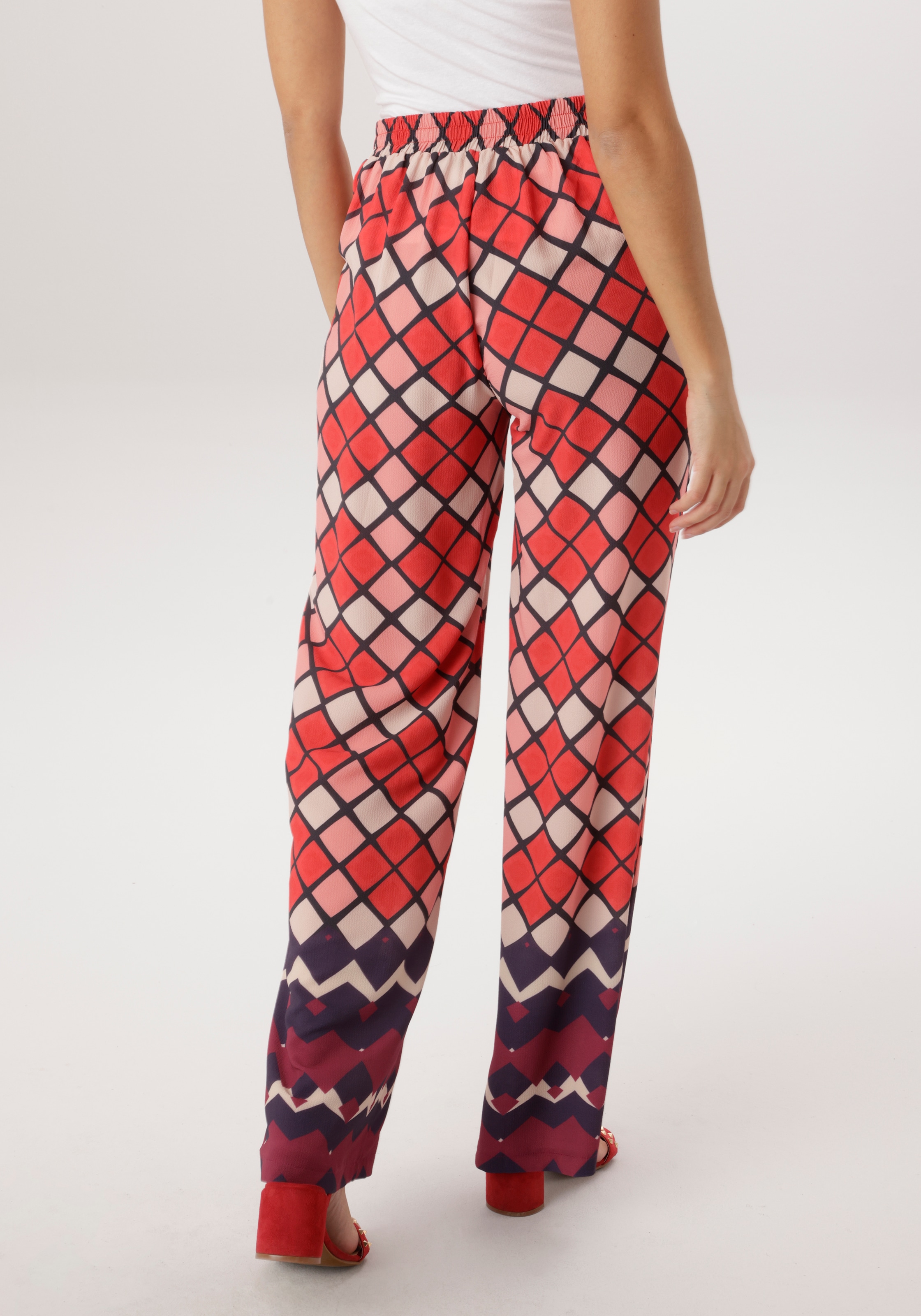 Aniston SELECTED Schlupfhose  ausgefallener Rautenmusterung und Eingriffstaschen - NEUE KOLLEKTION