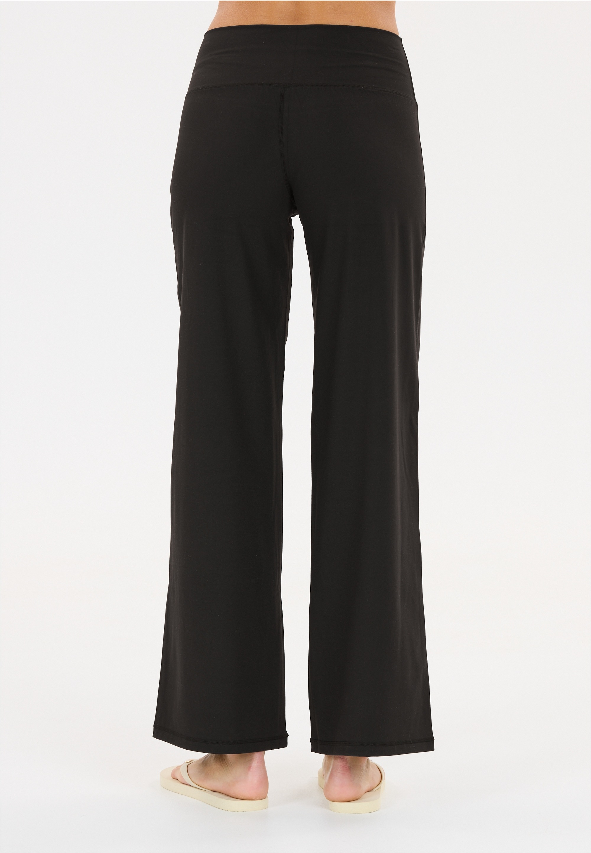 ATHLECIA Stoffhose »Berrty«  aus flexiblem Material