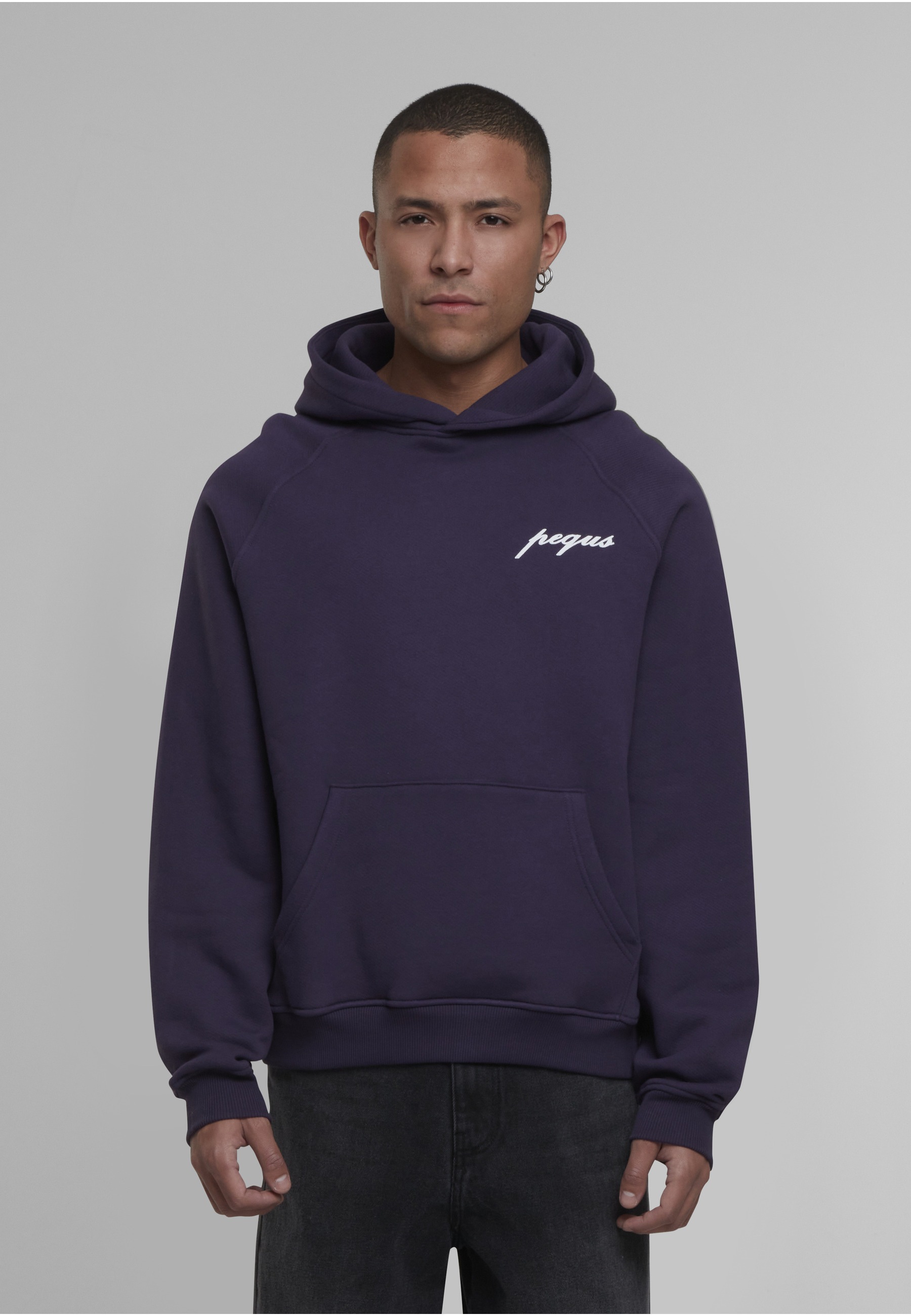 PEQUS Kapuzensweatshirt »PEQUS PEQUS Chest Logo Hoodie«, 1 Stk.
