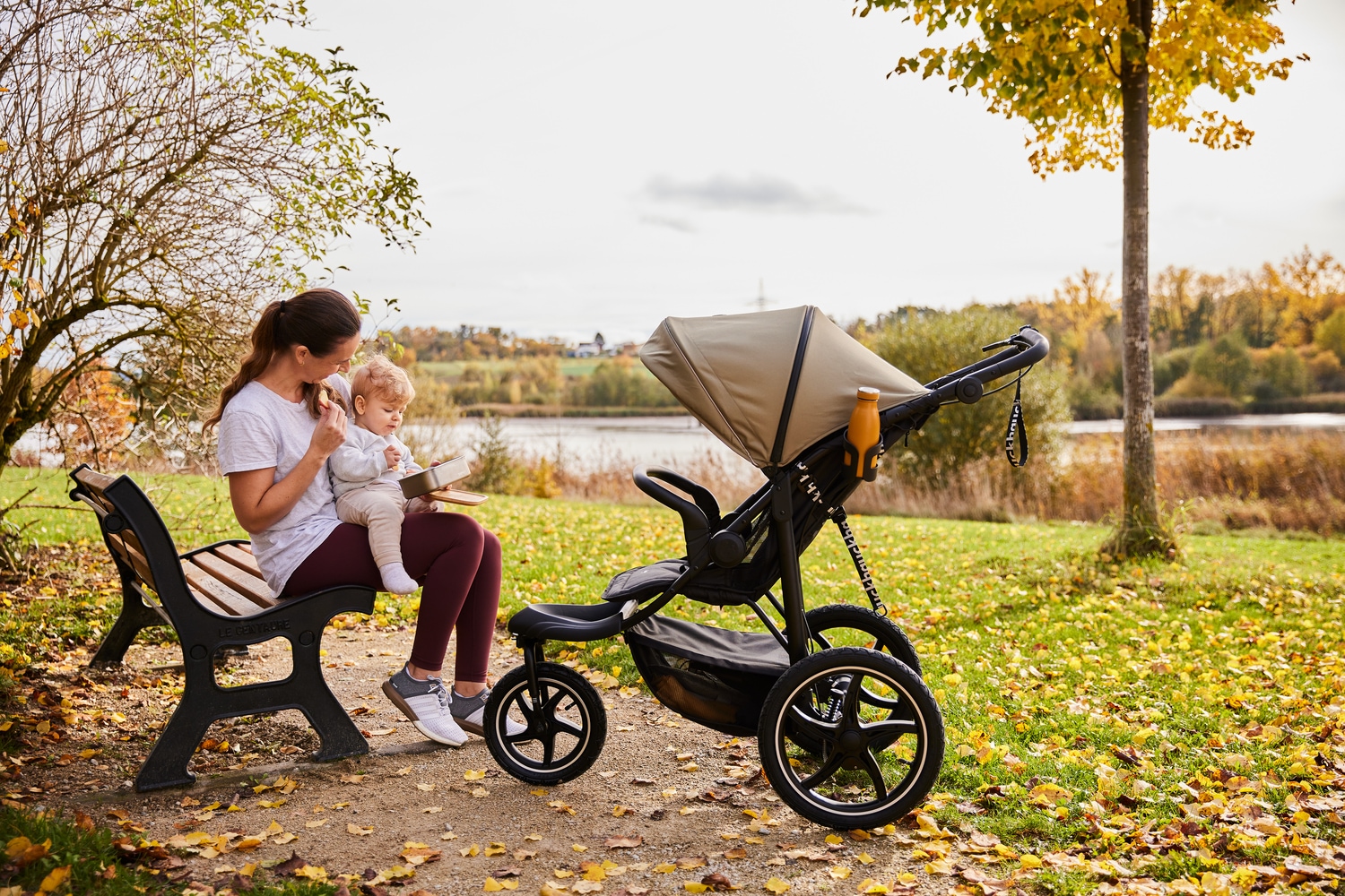 Hauck Dreirad-Kinderwagen »Runner 3, olive«, 22 kg, mit XXL-Lufträdern und Handbremse; bis 22 kg beslastbar