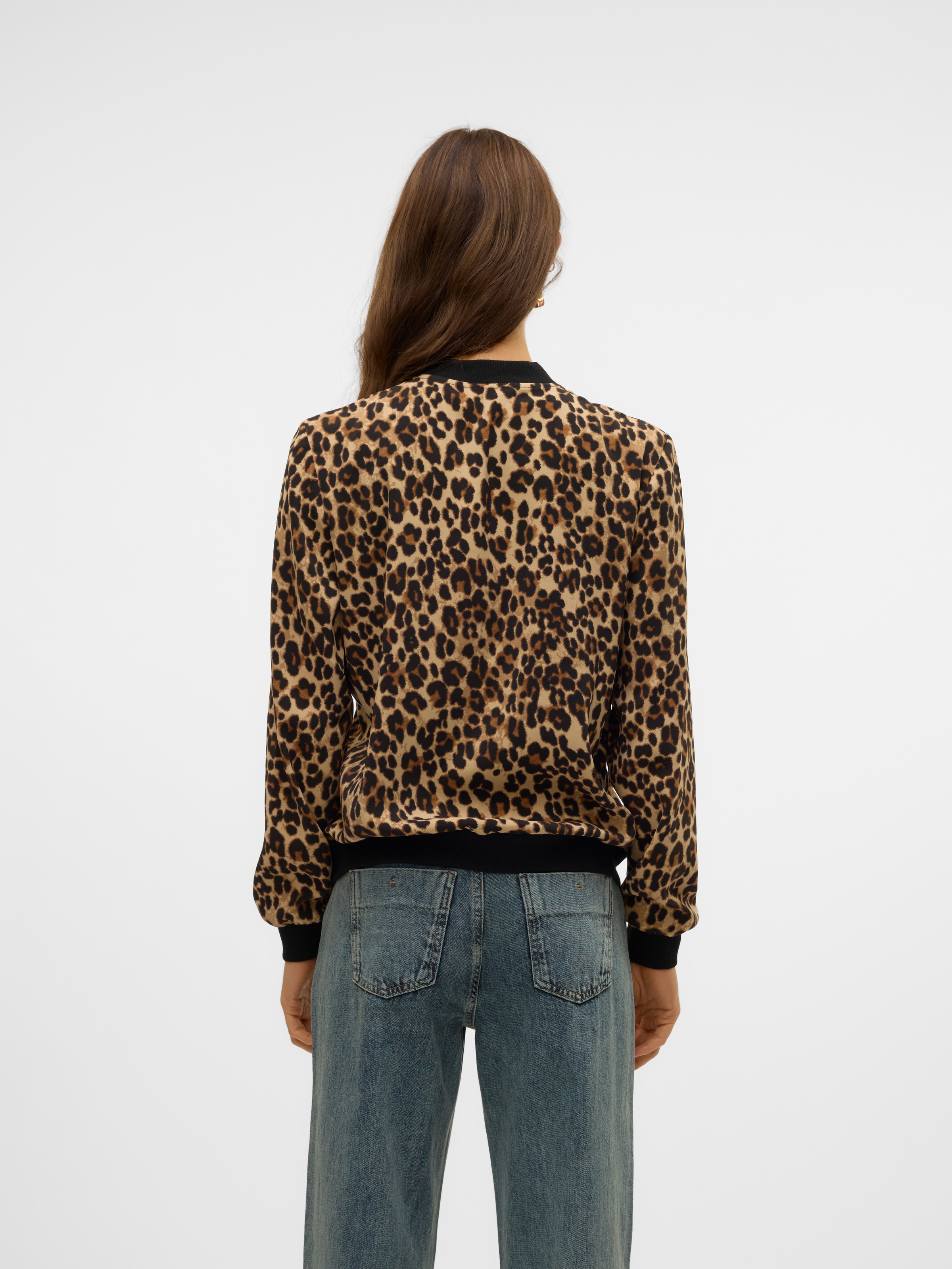 Thumbnail - Vero Moda Blouson "VMCOCO L/S BOMBER AOP WVN NOOS", mit Blumenprint