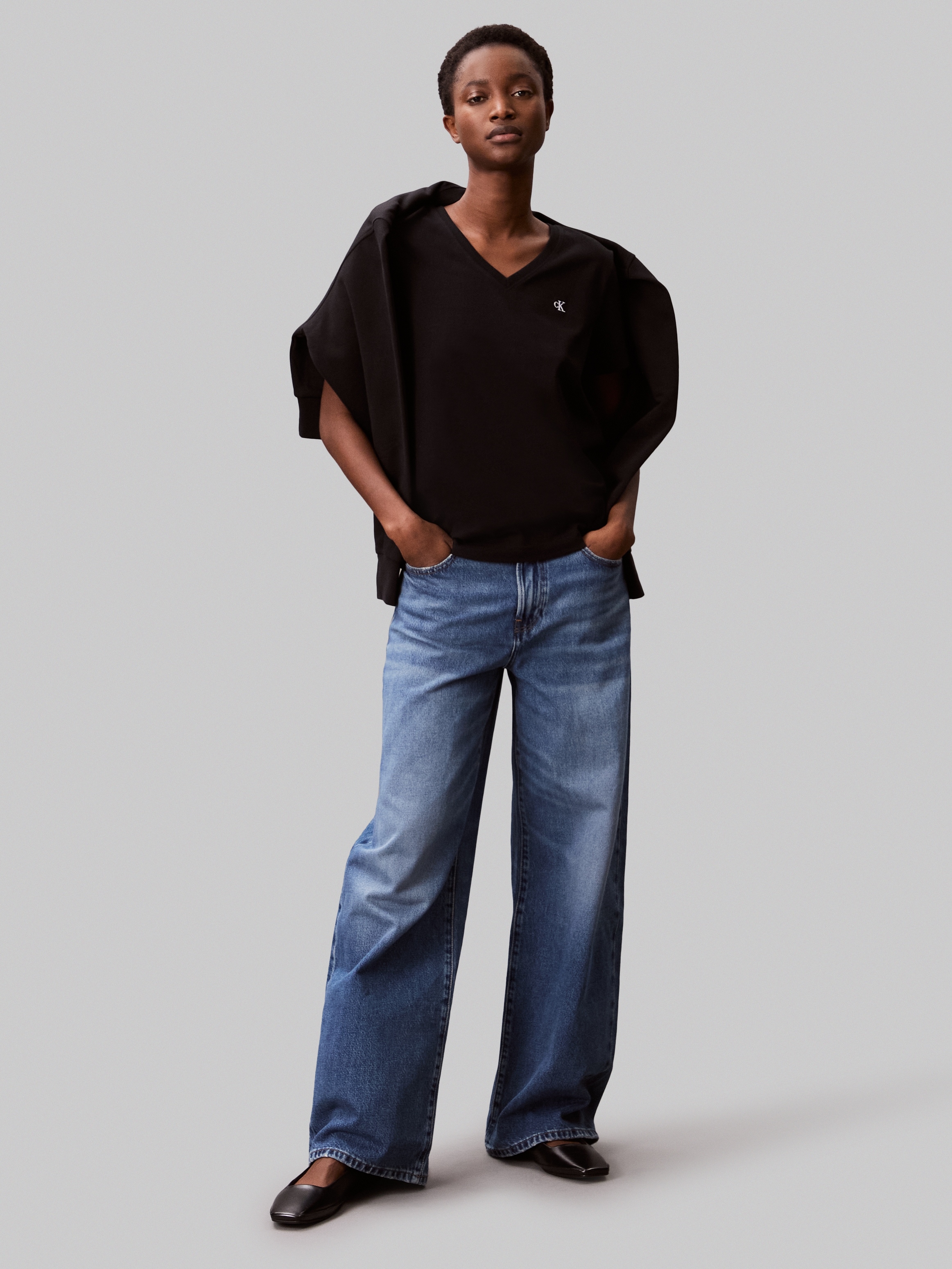 Calvin Klein Jeans T-Shirt »Archive Jersey Vnk Tee EU«, Mit V-Ausschnitt