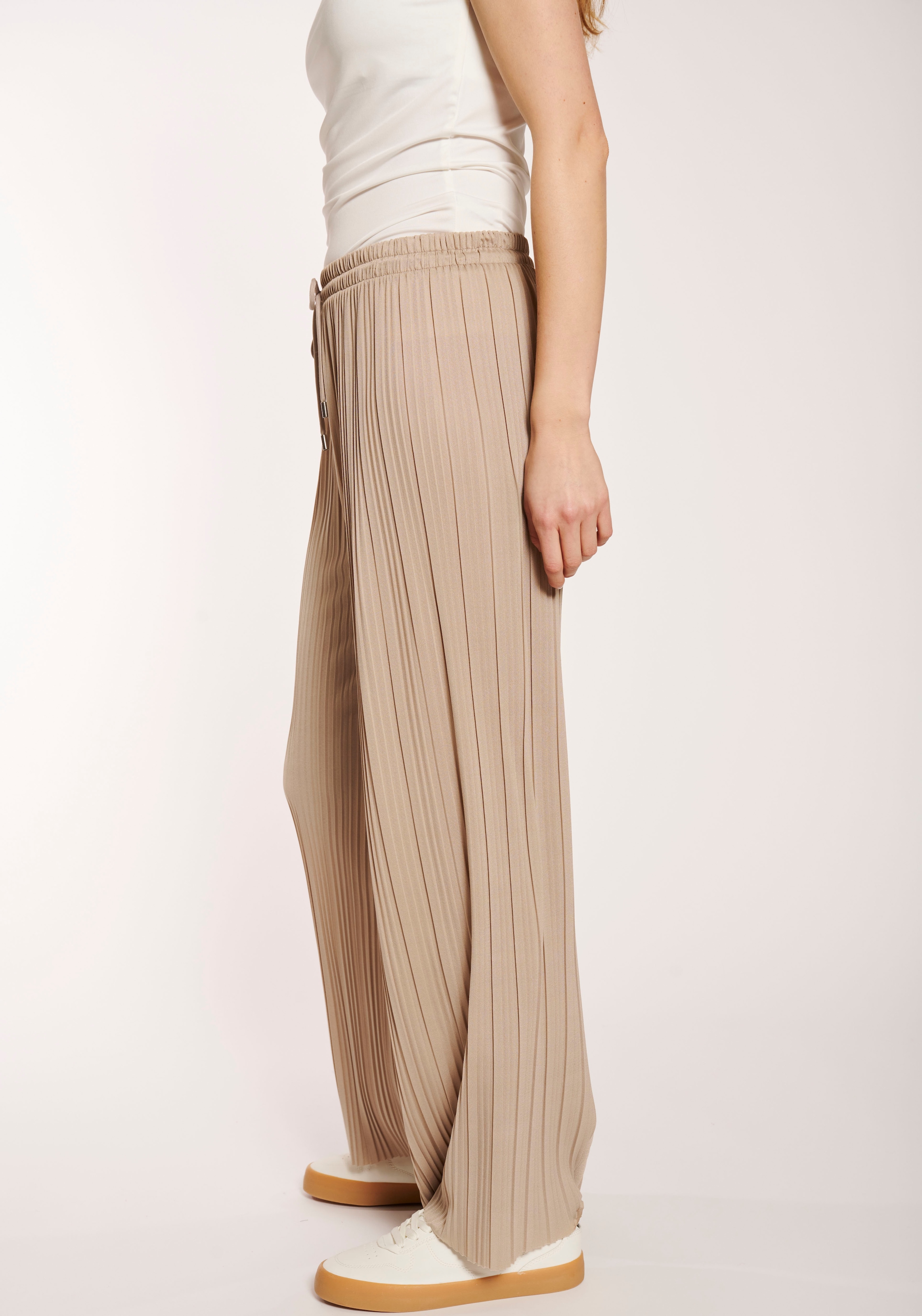HaILY’S Schlupfhose »LG P TR Fa44biola«, Sommerhose, mit Plisseefalten