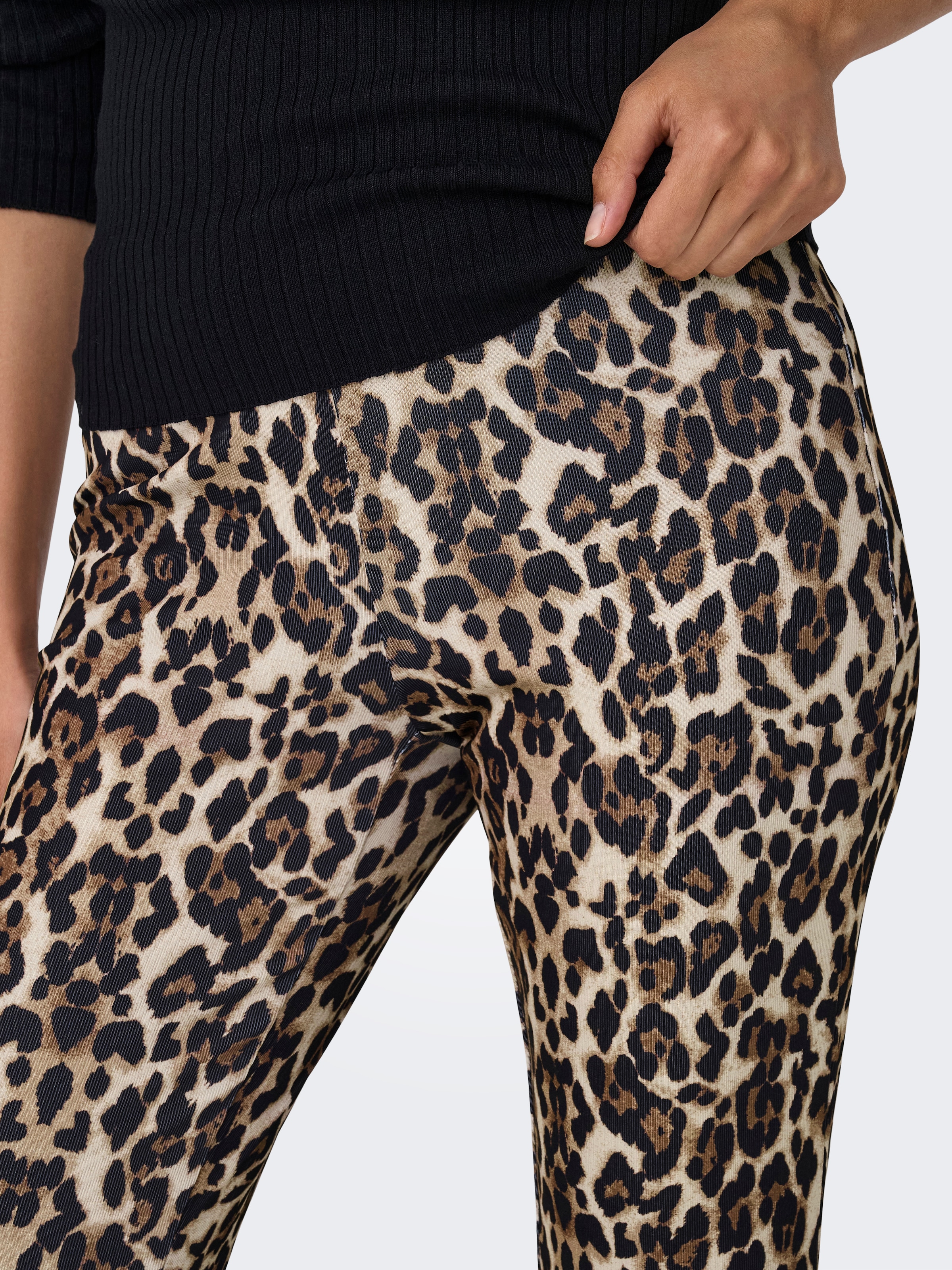 ONLY Highwaist Leggings »ONLANNA RIB FLARED AOP LEGGING CS JRS«