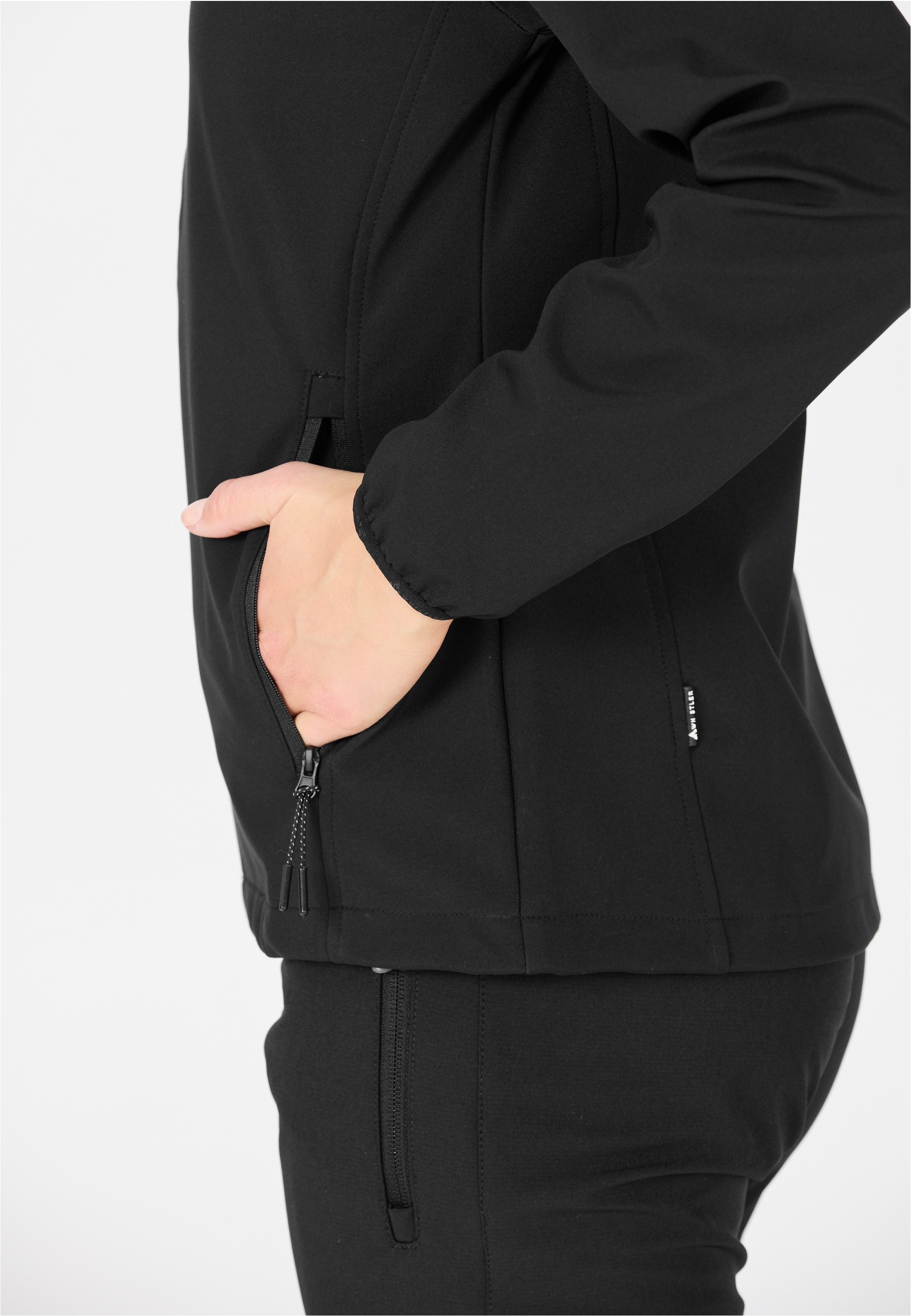 WHISTLER Softshelljacke »Luango«, mit wind- und wasserdichter Eigenschaft