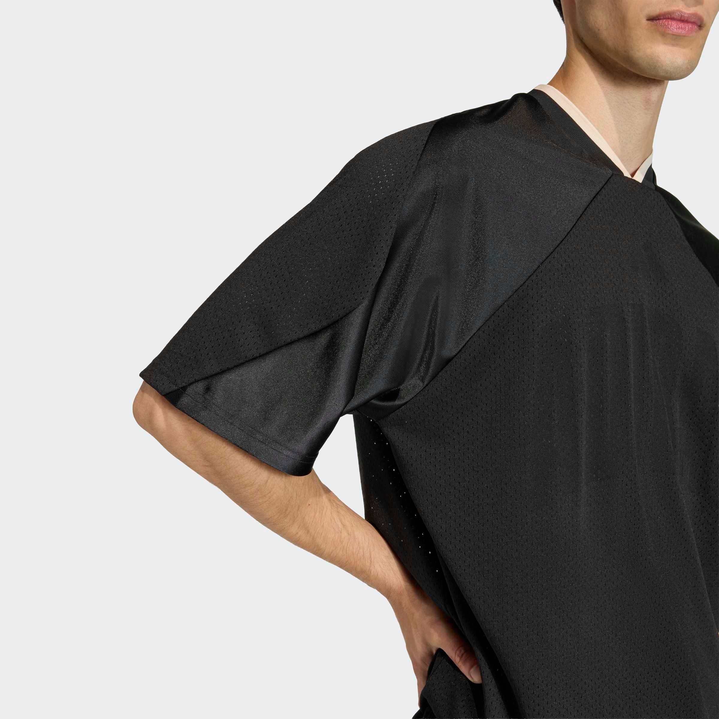 adidas Sportswear T-Shirt »M STA SEAS TEE« lockerer Schnitt, mit V-Ausschnitt, mit auffälliger Grafik