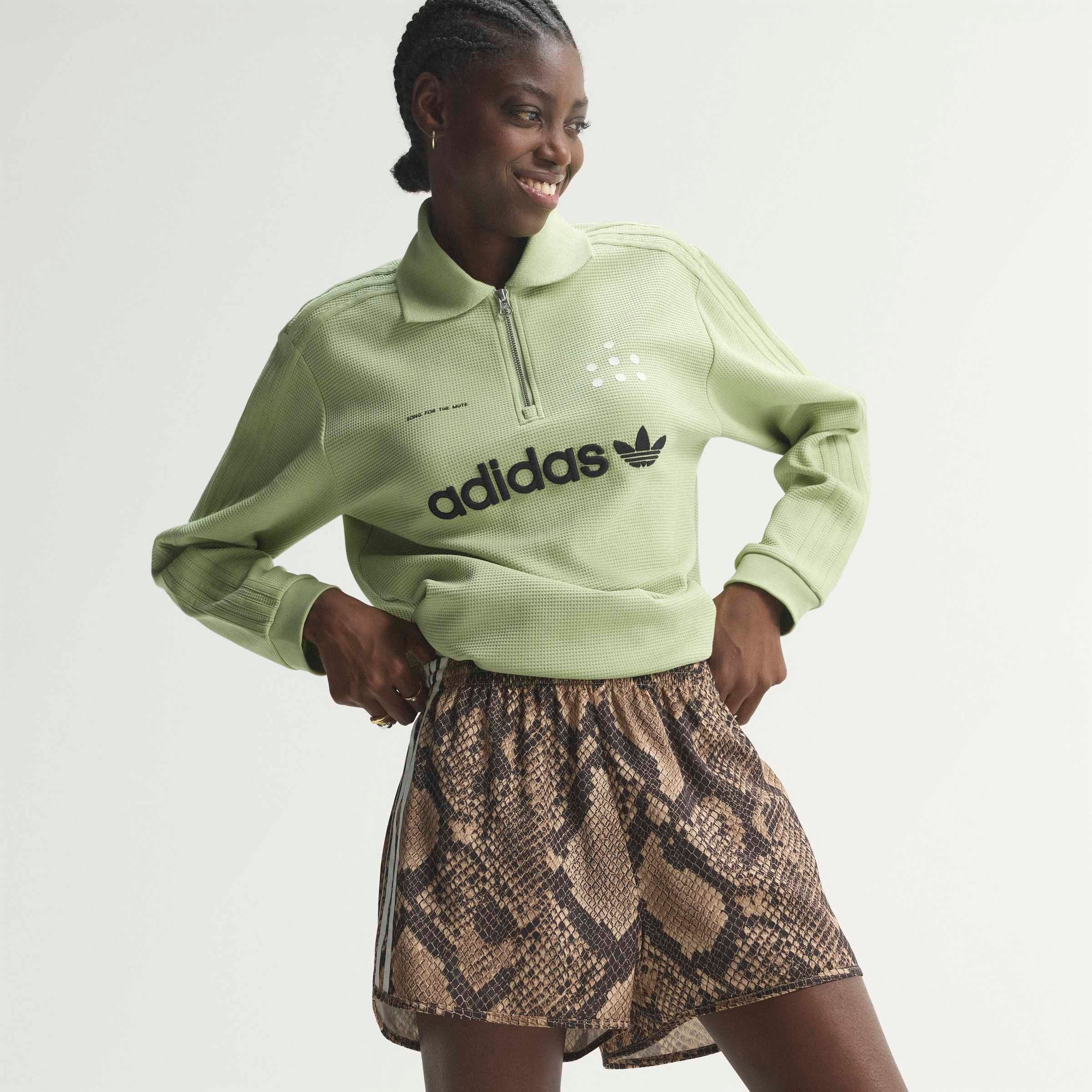 adidas Originals Shorts »SATIN, SCHLANGENPRINT«  für Erwachsene, enger Schnitt, aus Polyester
