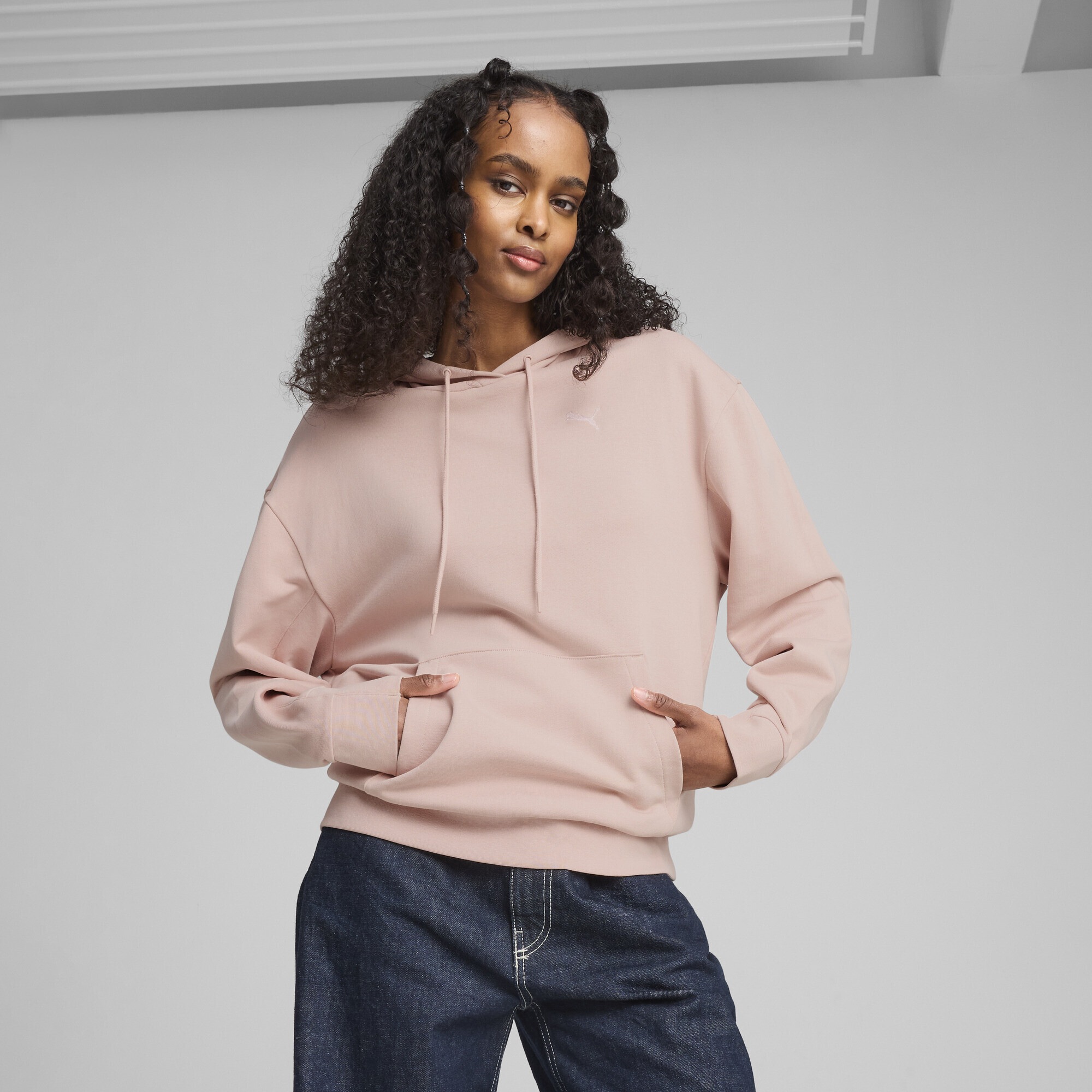 PUMA Hoodie »ESS Relaxed Fit Hoodie Damen«