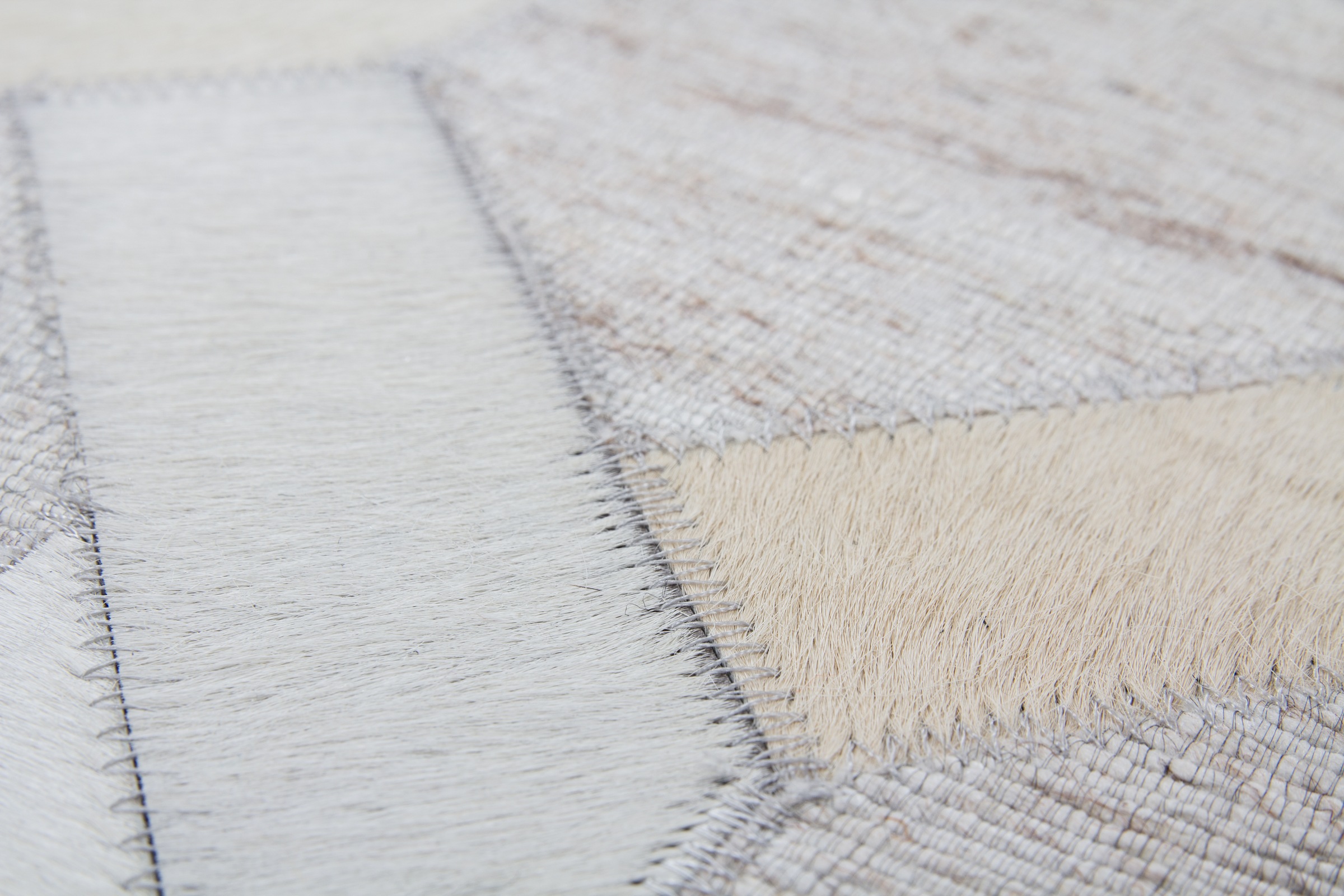 Kayoom Teppich »Chimera 110«, rechteckig, 11 mm Höhe, Materialmix aus Viskose und Leder, handgefertigtes Unikat