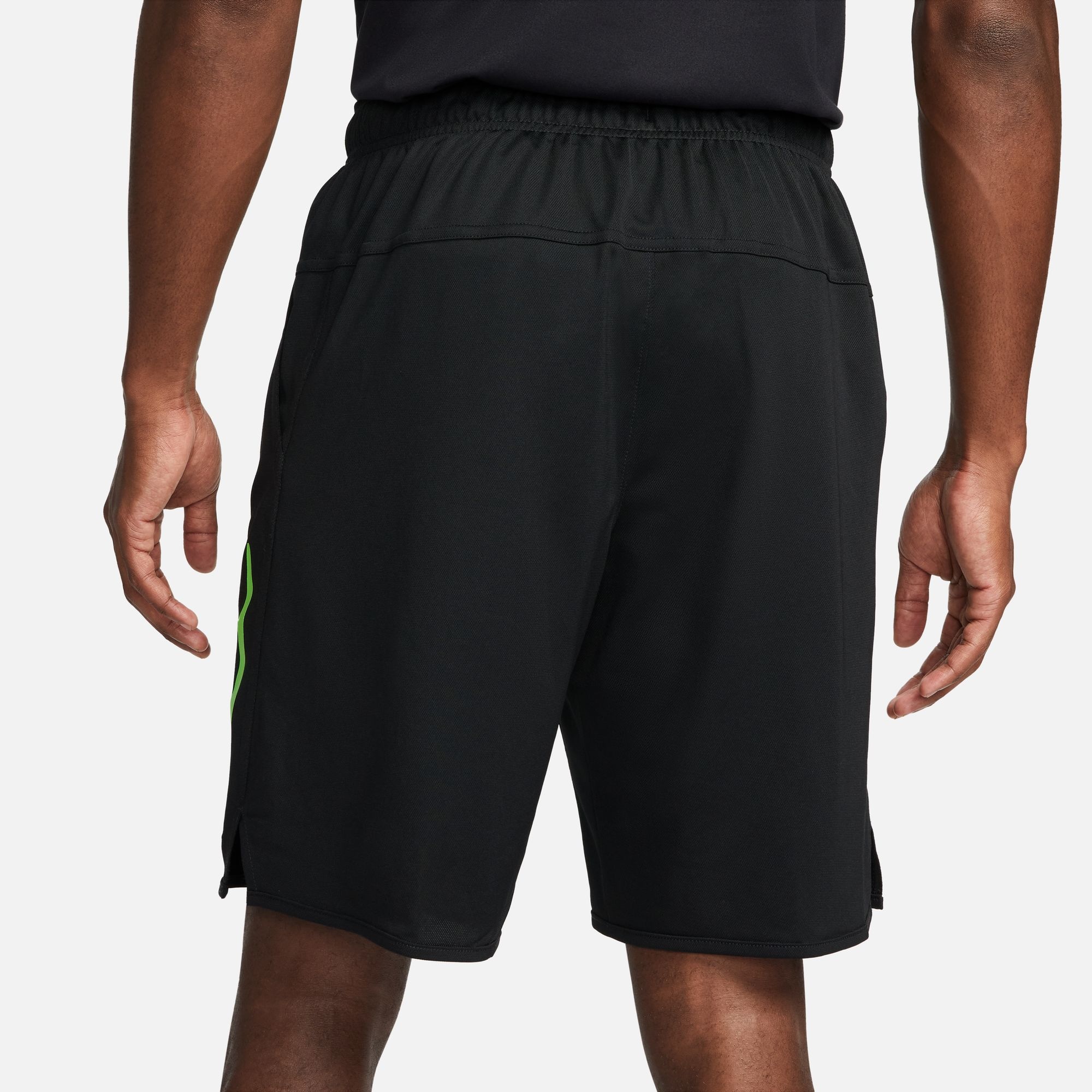 Nike Trainingsshorts »DRI-FIT TOTALITY STUDIO ' MEN'S " UNLINED KNIT FITNESS SHORTS«