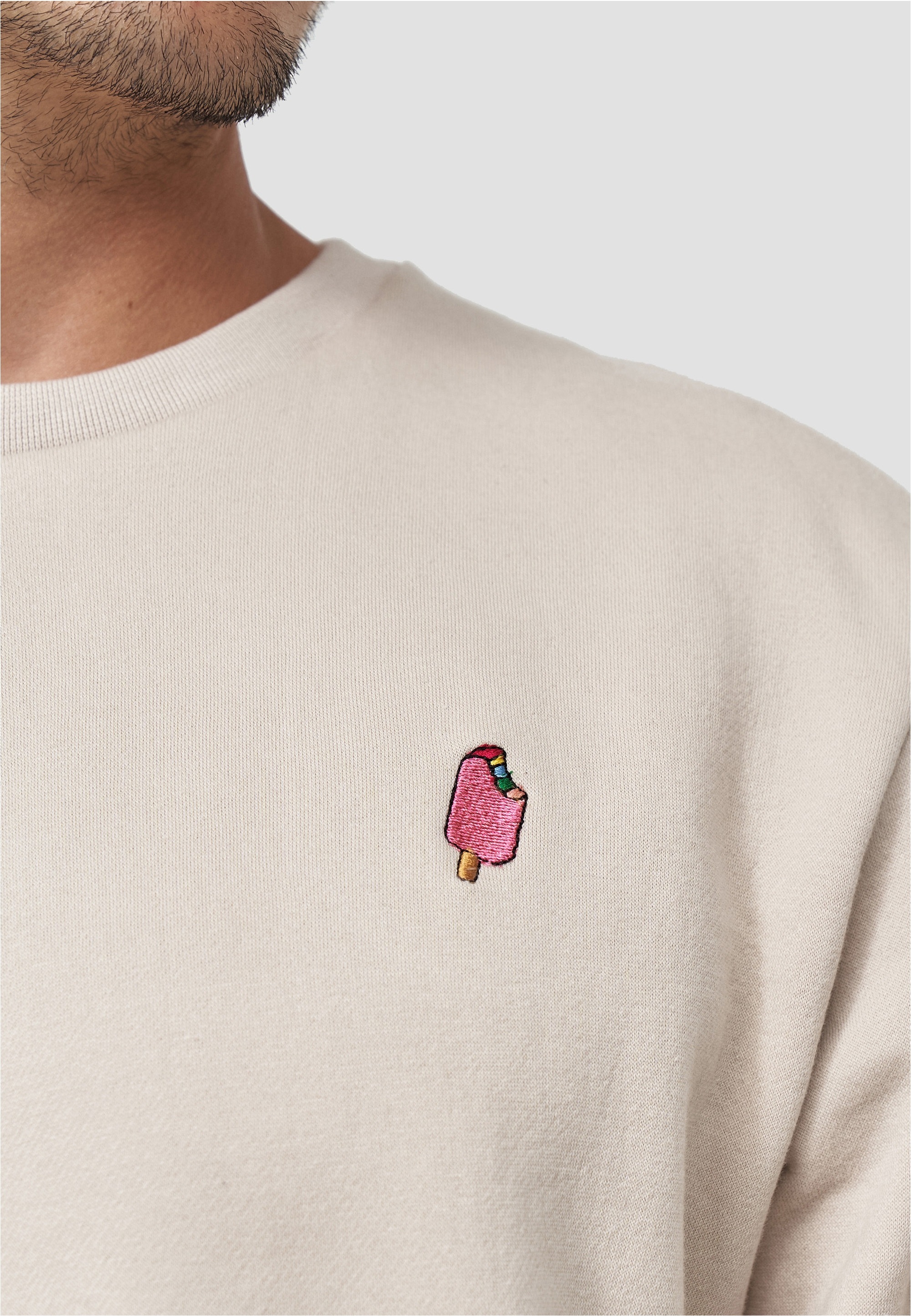 MIKON Sweatshirt, im zeitlosen Design