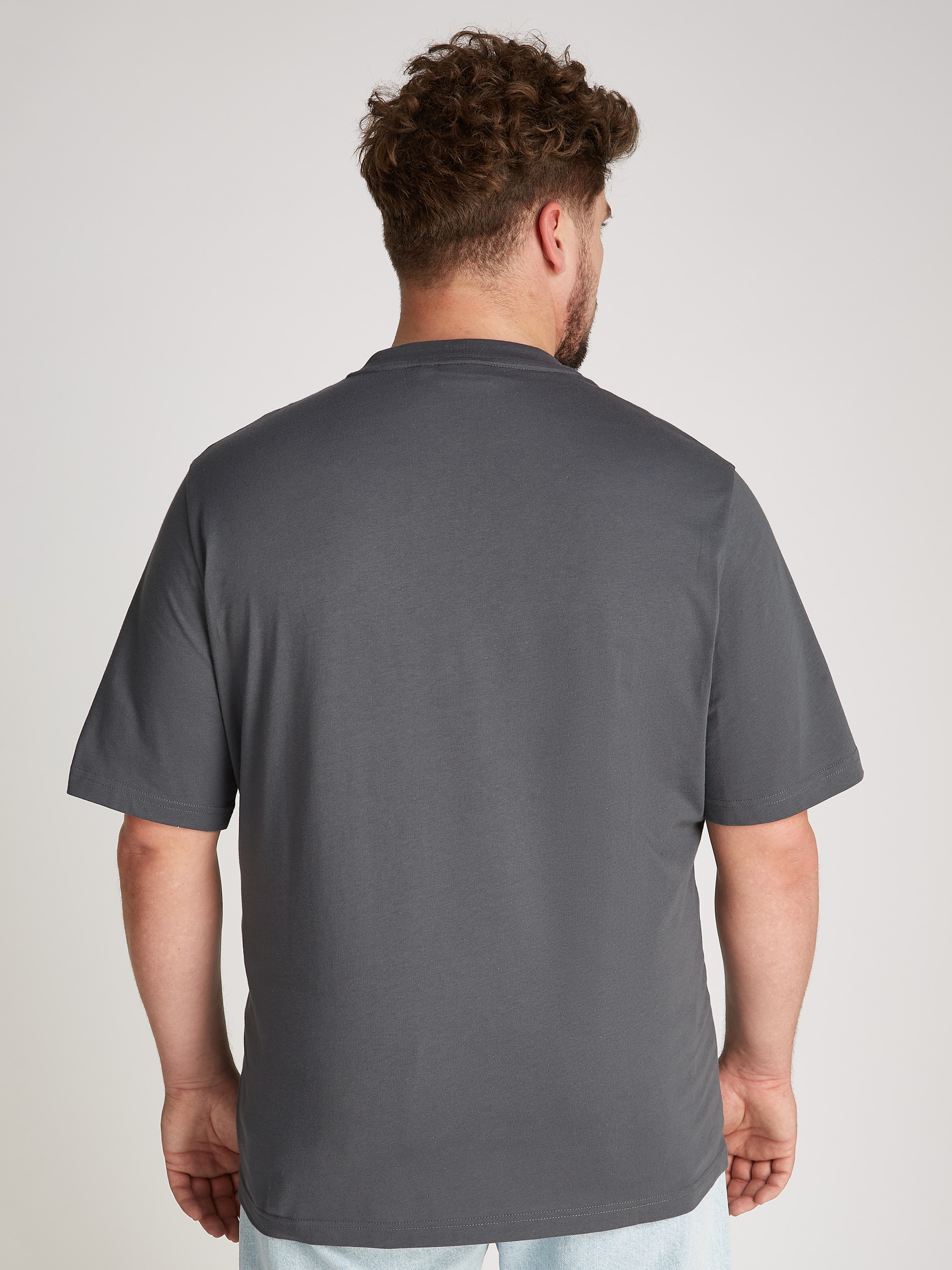 Calvin Klein Big&Tall T-Shirt »BT_OFF PLACEMENT LOGO T-SHIRT«, in großen Größen mit Markenlabel