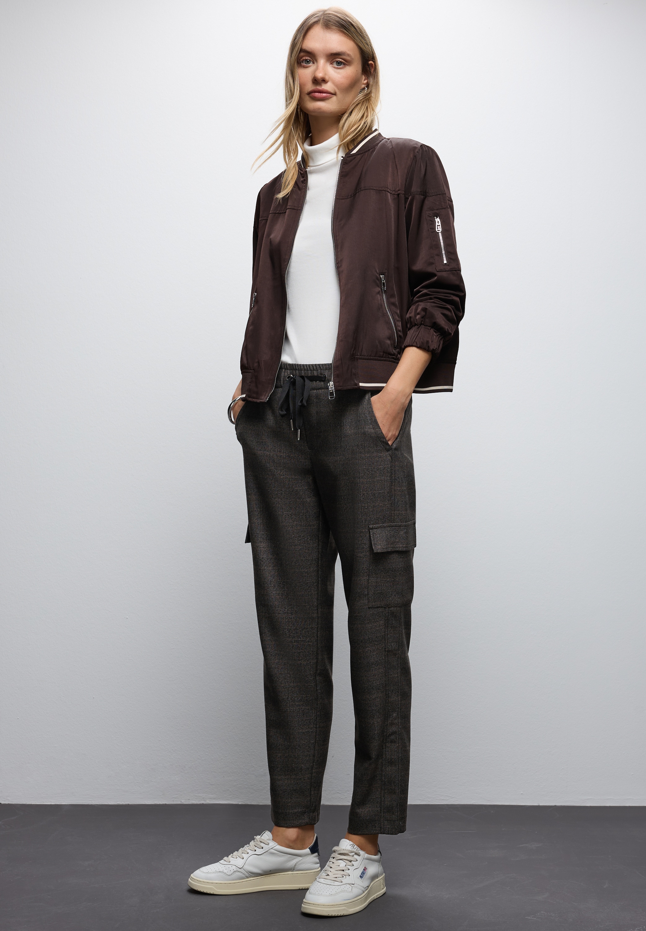STREET ONE Cargohose »Style Bonny«, mit elastischem Bund