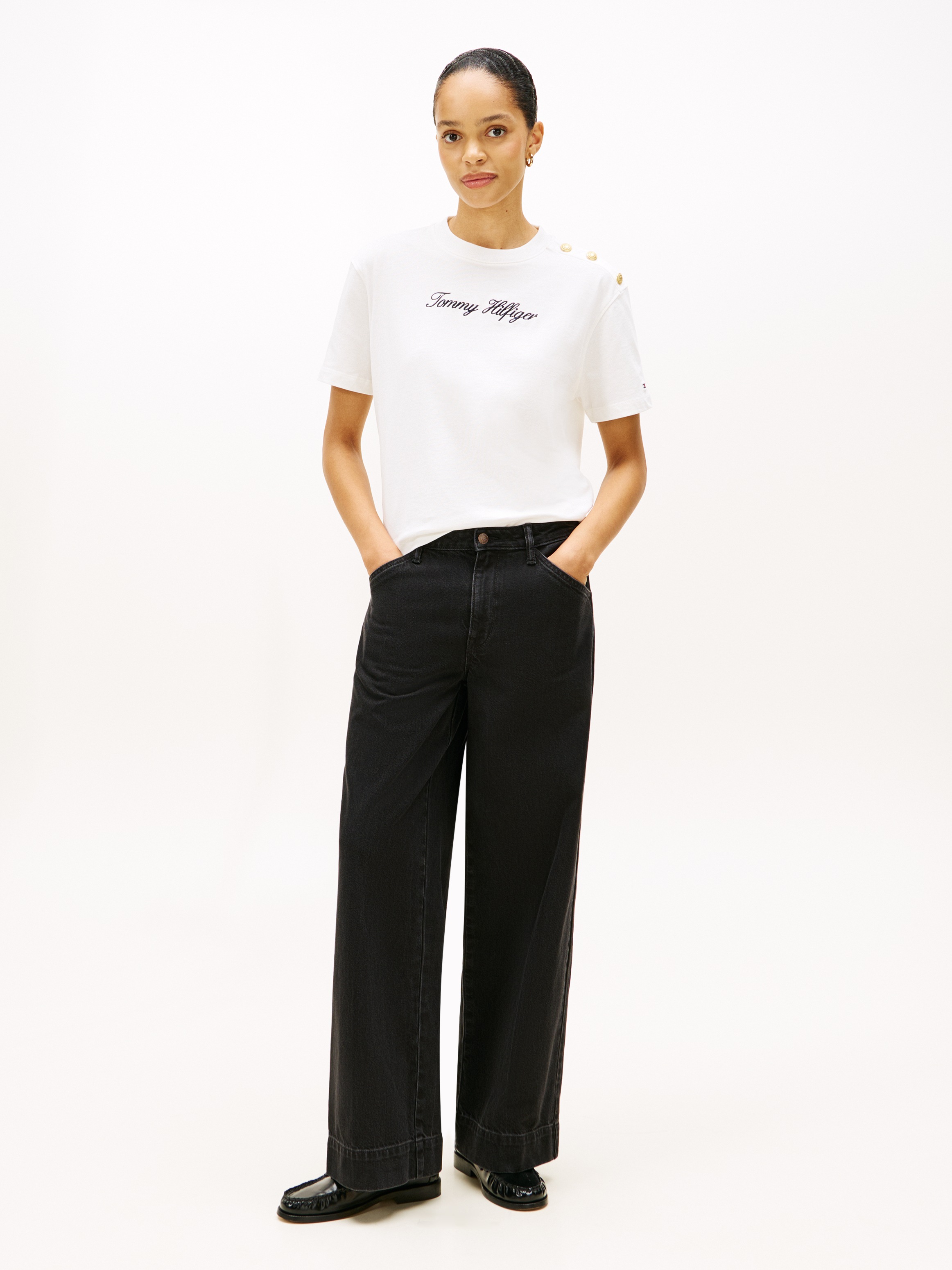 Thumbnail - Tommy Hilfiger Kurzarmshirt "GOLD BTN SCRIPT MDRN SS TEE" mit goldfarbenen Knöpfen