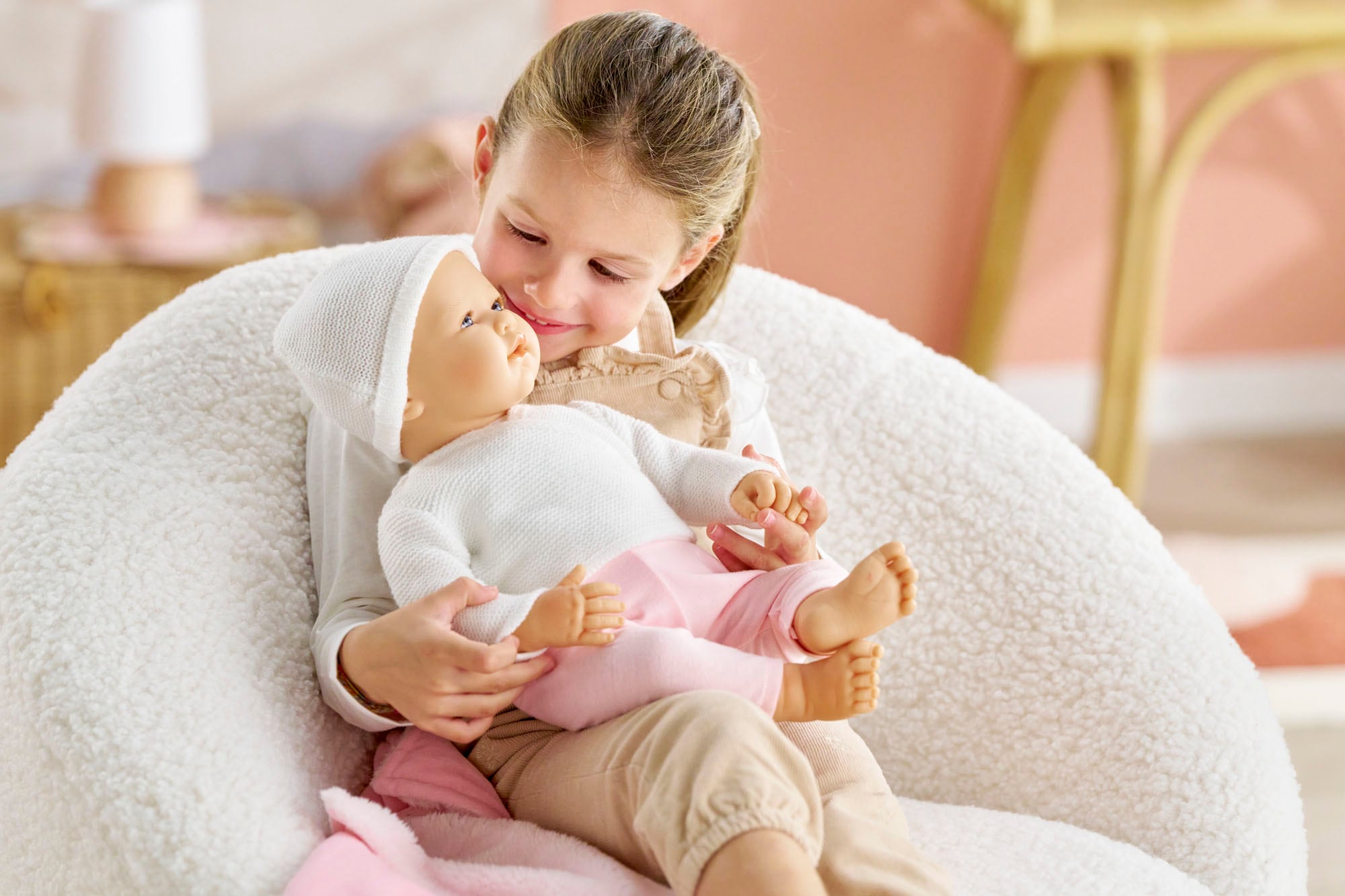Corolle® Babypuppe »Mon Grand Poupon Rose Newborn«, mit Vanilleduft