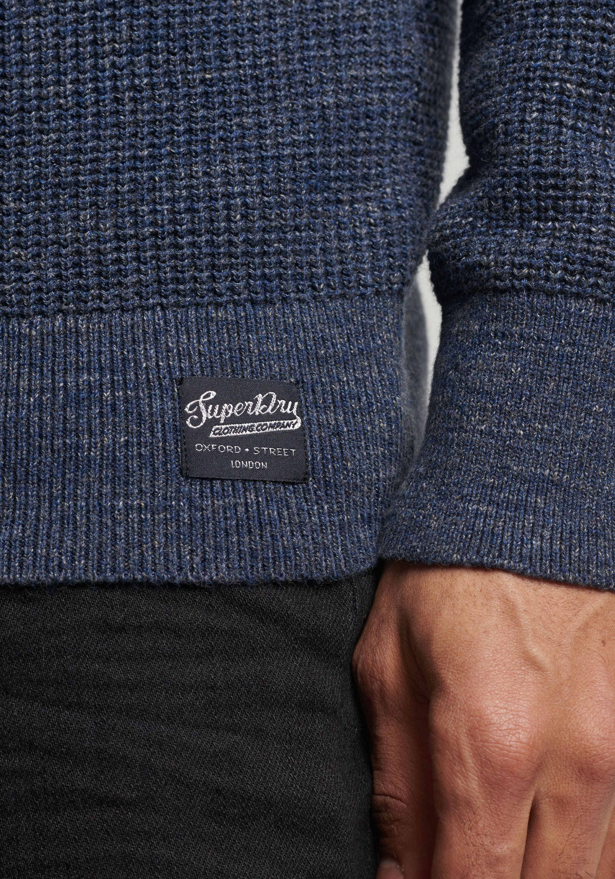 Superdry Strickpullover »TEXTURED CREW KNIT JUMPER«, mit strukturiertem Waffelstrickmuster