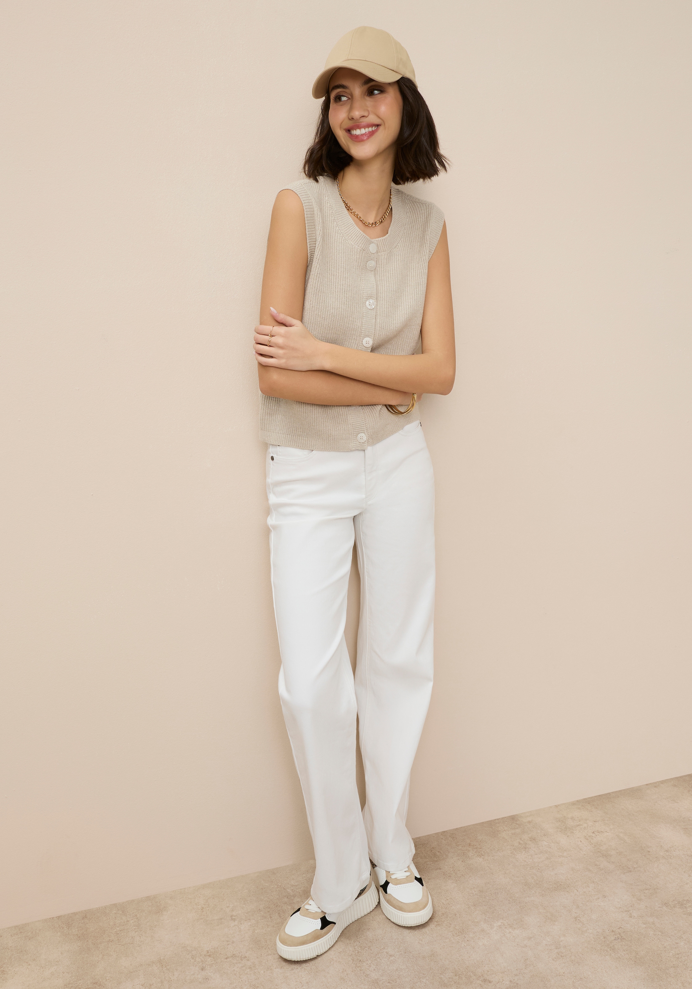 Tamaris Kurzarmpullover mit trendigem Schnitt und Knopfleiste