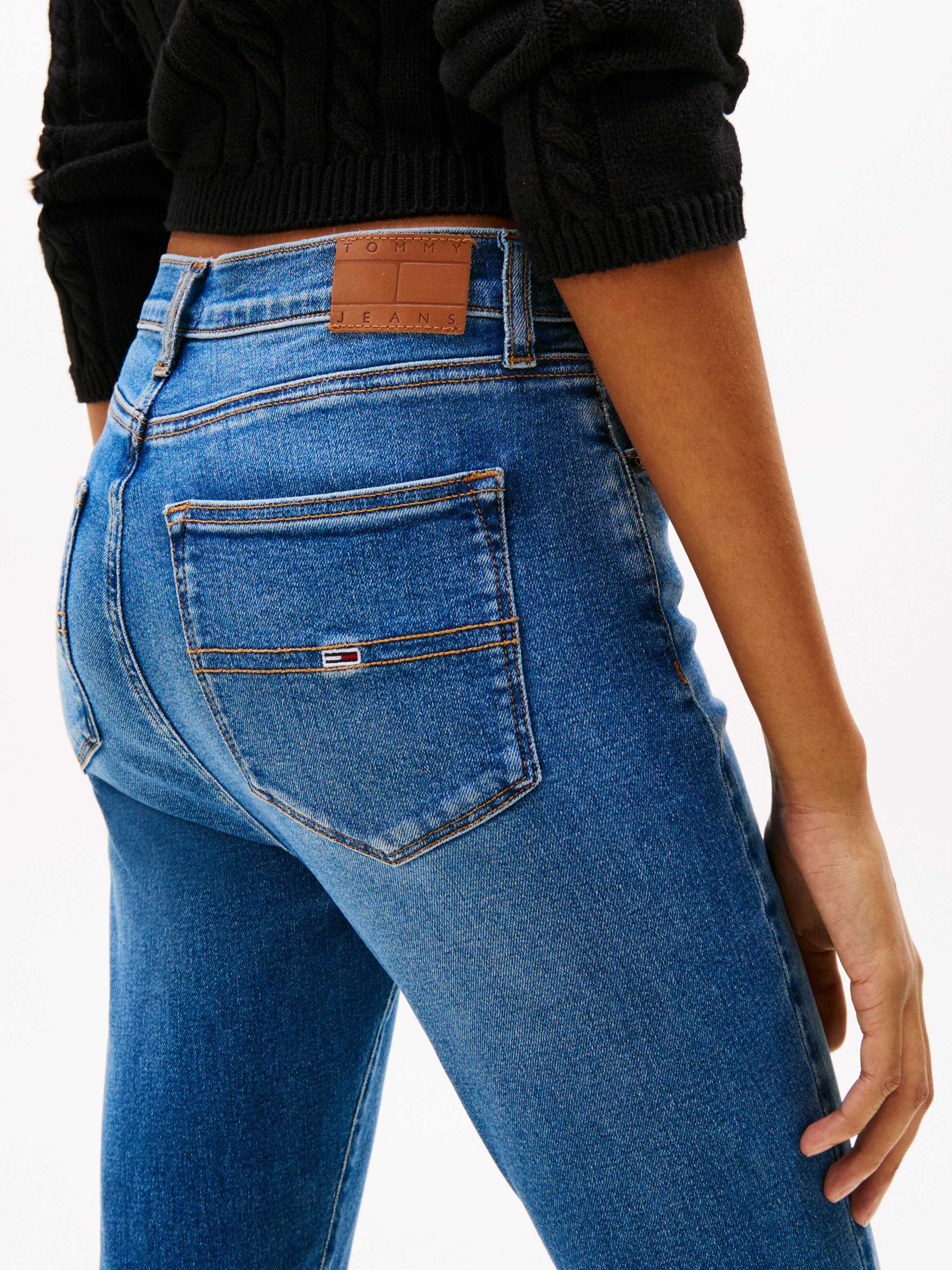 Tommy Jeans Schlagjeans »SYLVIA HGH FLR BI1267«, in blauer Waschung