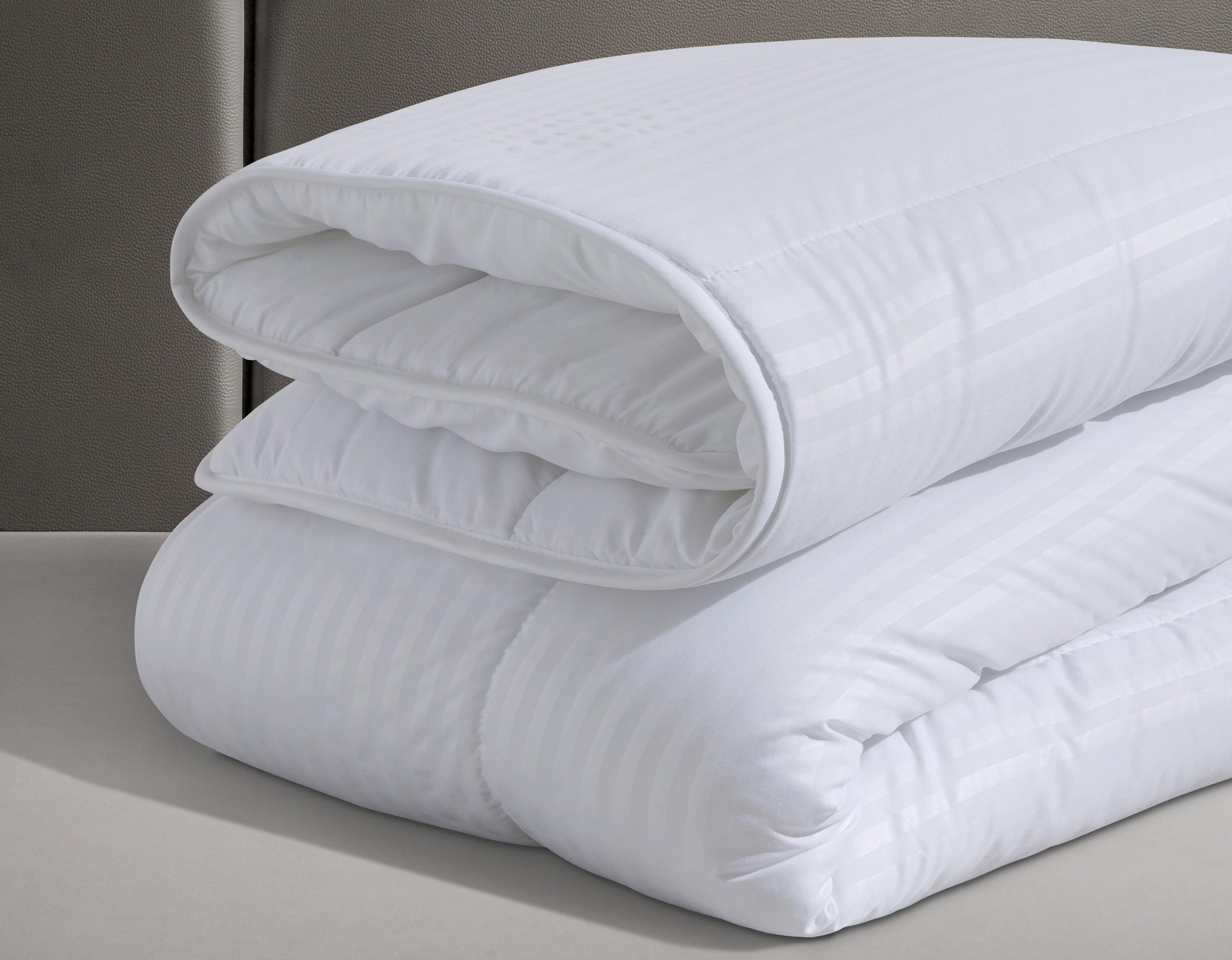 Thumbnail - my home Microfaserbettdecke "Hotelcollection" warm Füllung 100% Polyester 1 Stk. tlg. Kuscheliger Microfaserbezug für ei...