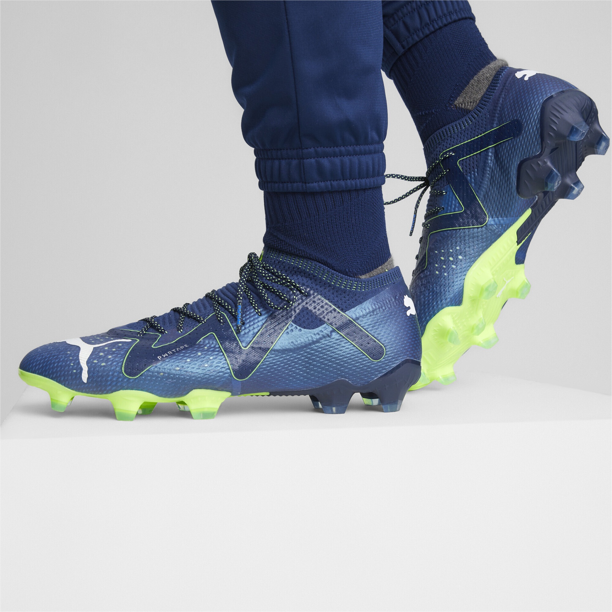 PUMA Fußballschuh »FUTURE ULTIMATE FG/AG Niedrige Fußballschuhe Herren«