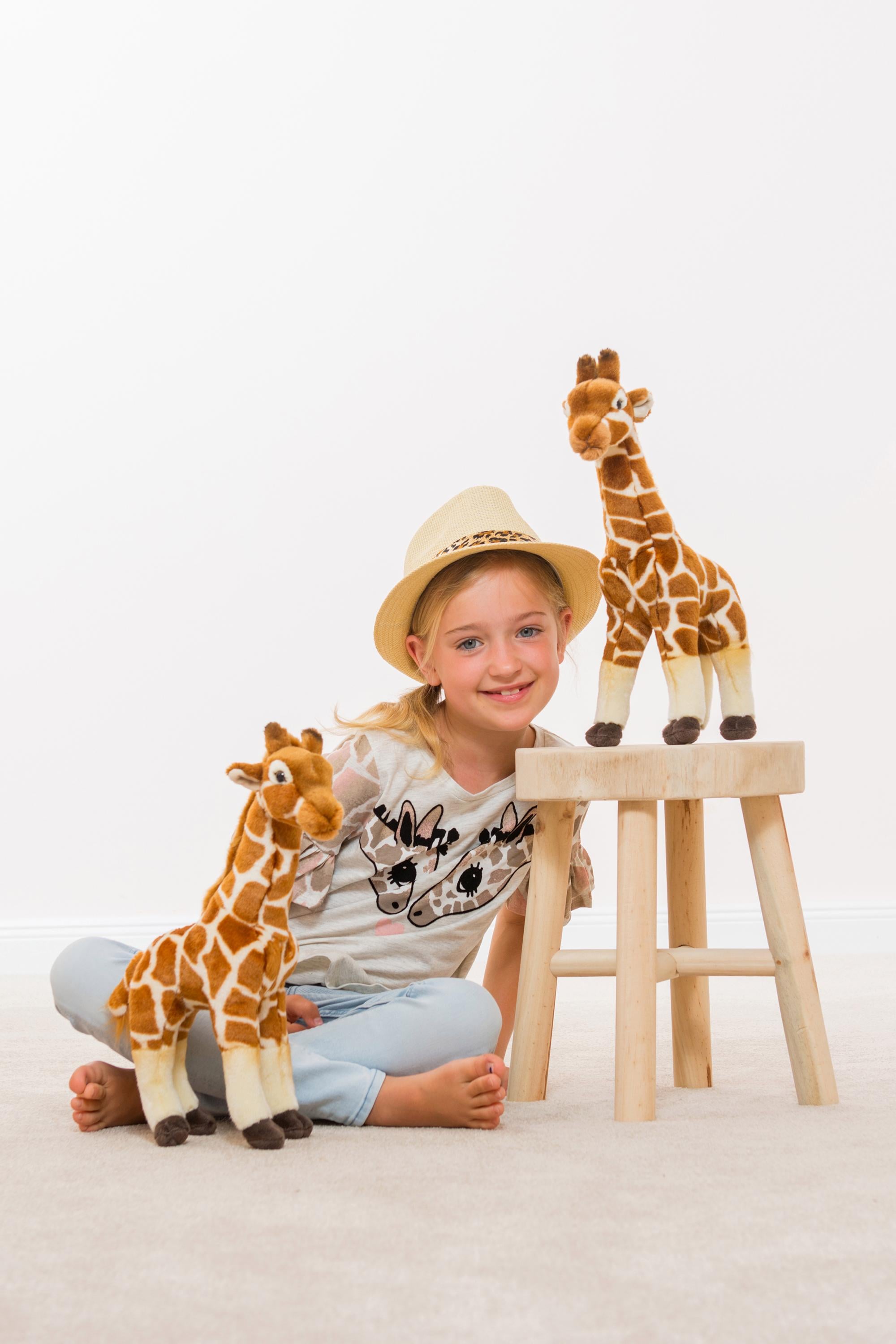 Teddy Hermann® Kuscheltier »Giraffe stehend, 38 cm«, zum Teil aus recyceltem Material