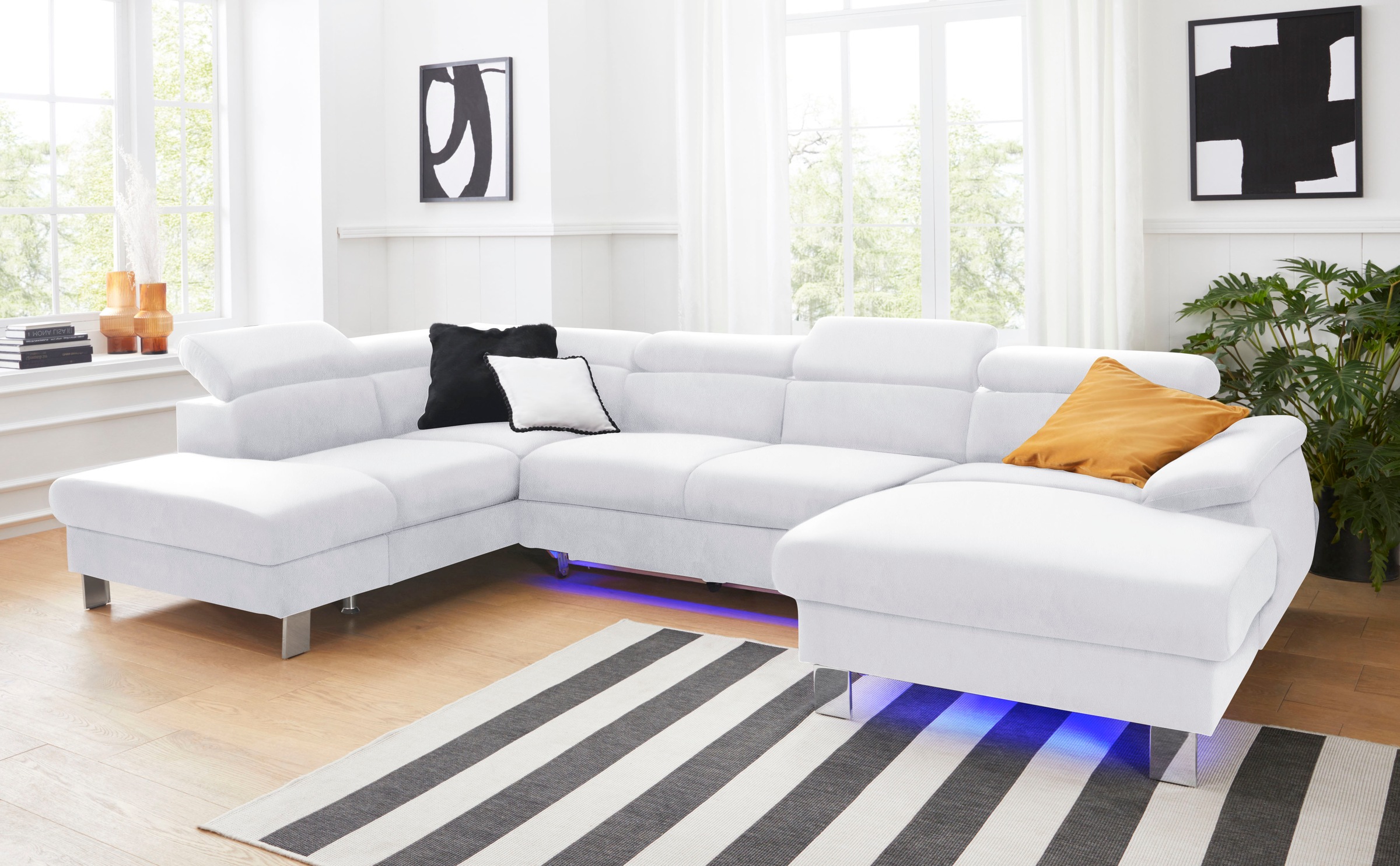 COTTA Wohnlandschaft "Komaris U-Form, B: 320 cm" mit Kopfteilverstellung, optional Schlaffunktion, Bettkasten & Licht