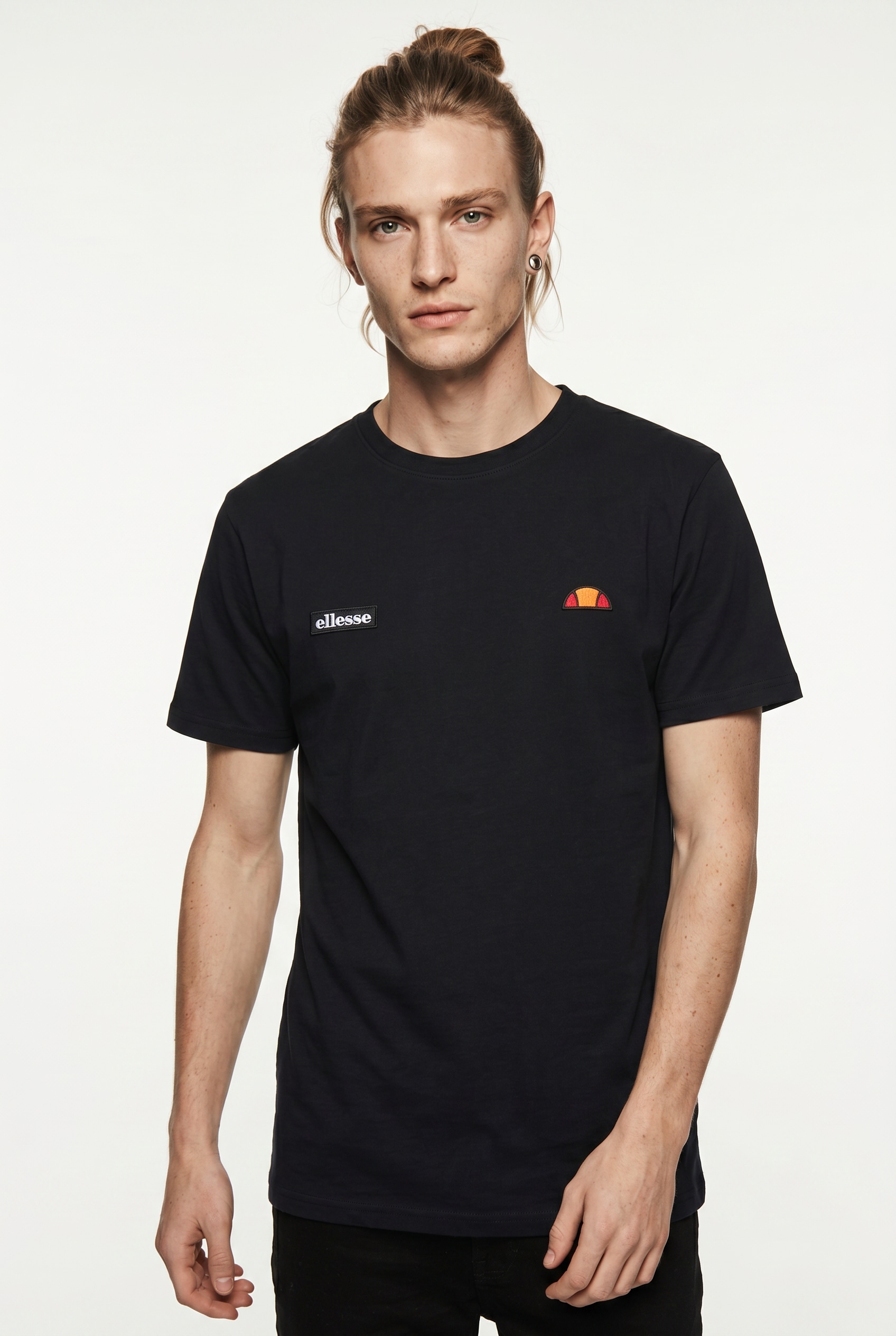 Ellesse "FLORAN TEE" mit Rundhalsausschnitt, Kurzarm-Design, aus Baumwolle, normale Länge
