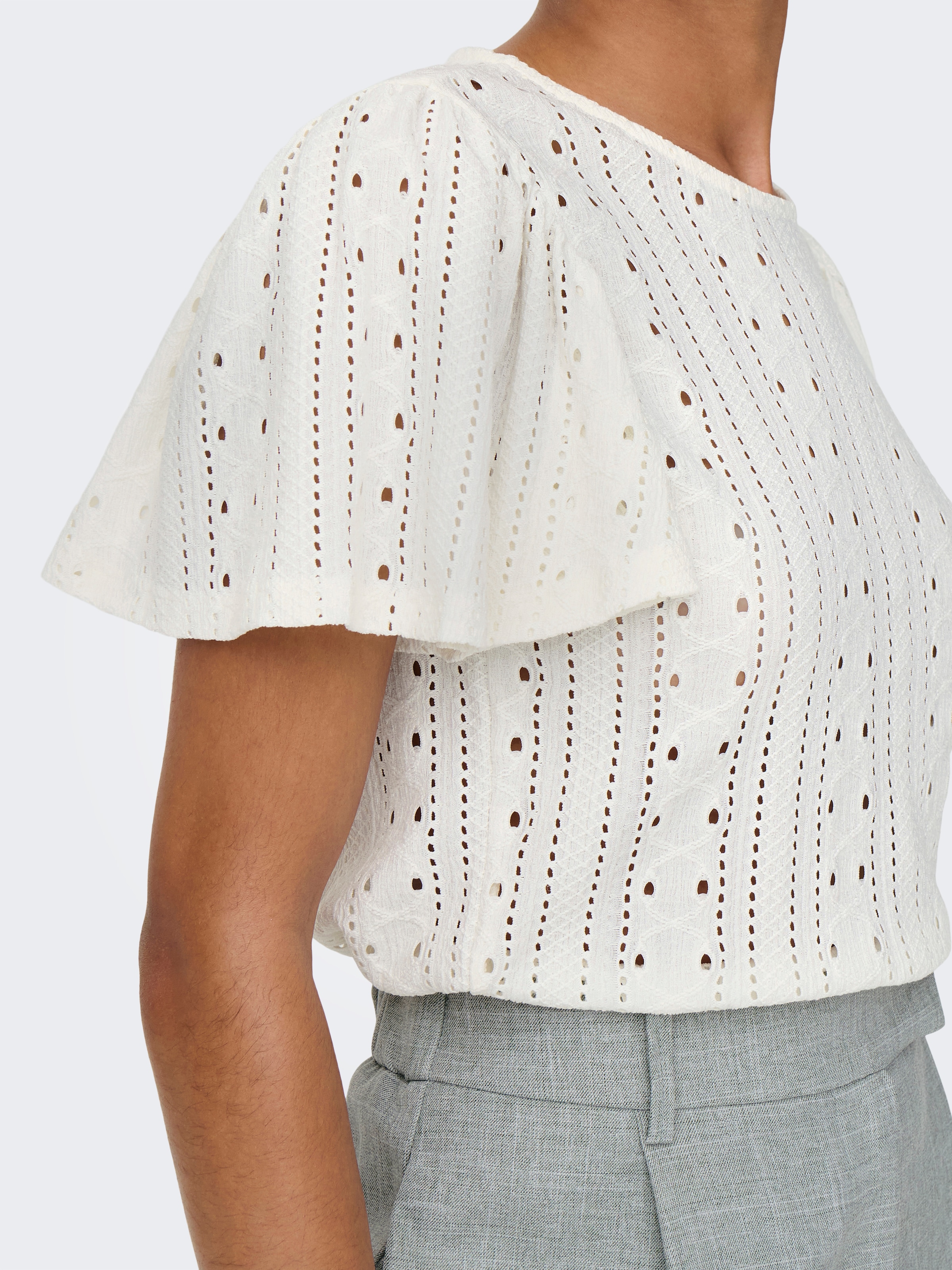 ONLY Kurzarmshirt »ONLRIVERSIDE S/S FLAIRED TOP JRS«