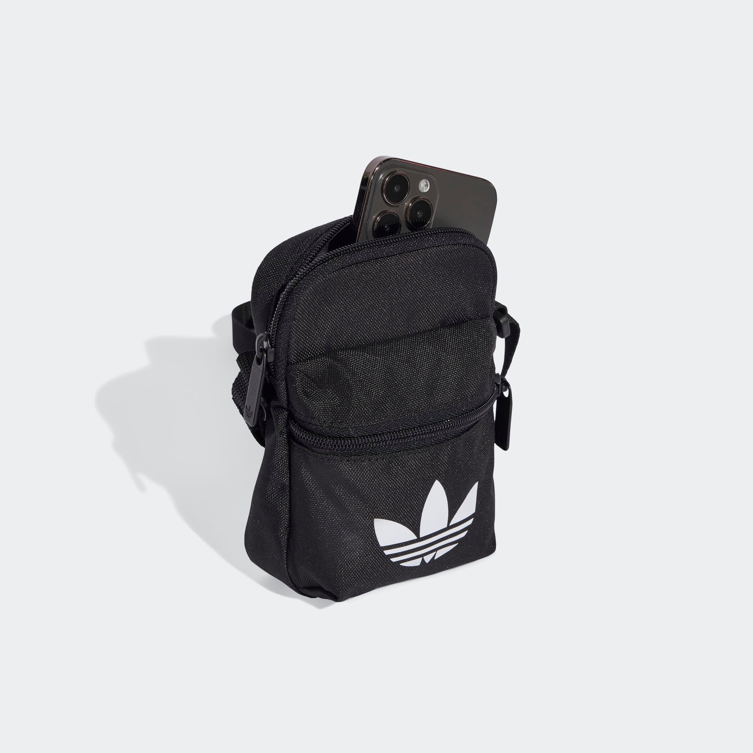 adidas Originals Sporttasche »ADICOLOR FB« aus Polyester, kompakte Größe