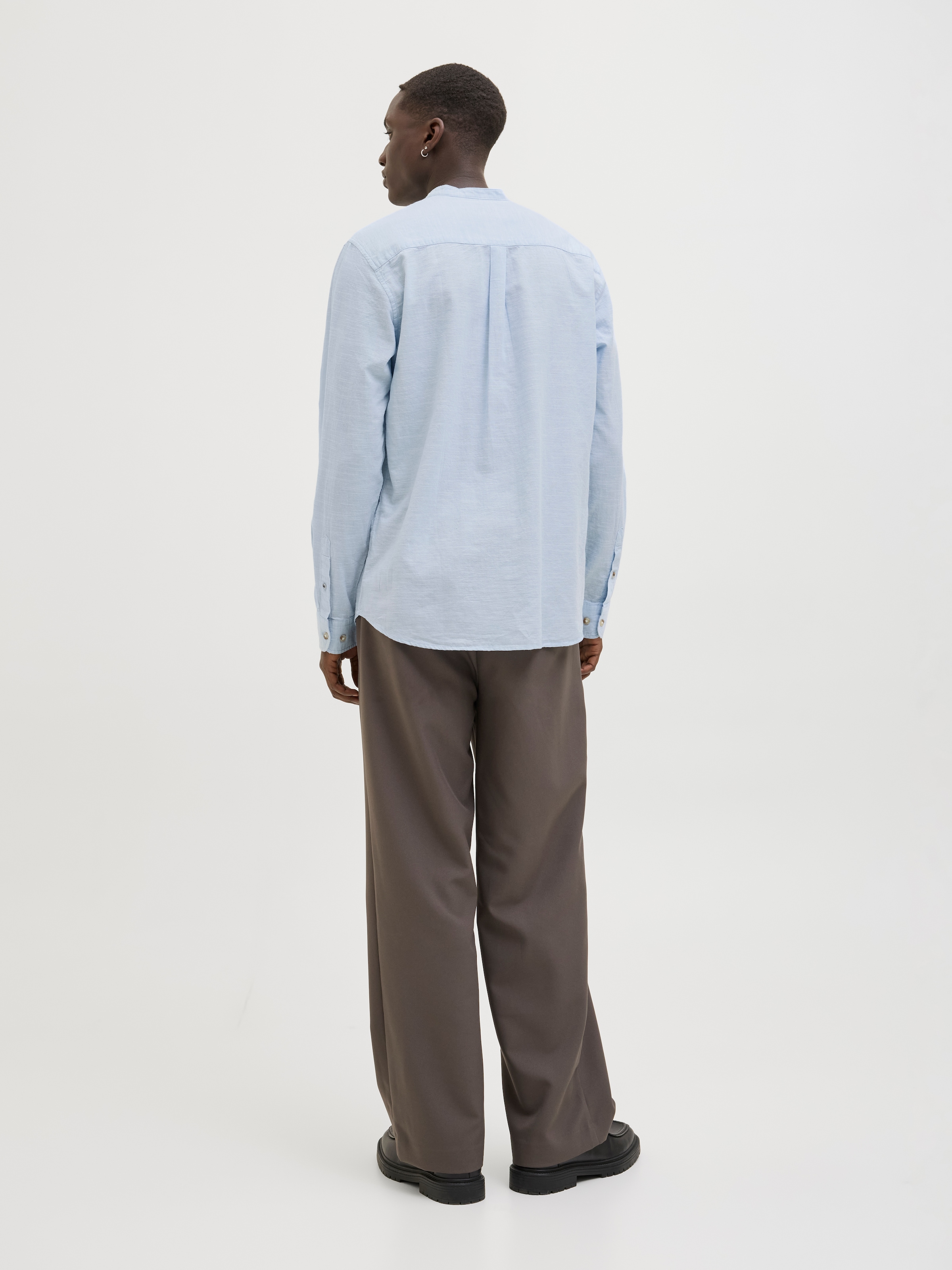 Jack & Jones Langarmhemd »JJESUMMER BAND SHIRT LS SN«, mit Bandkragen