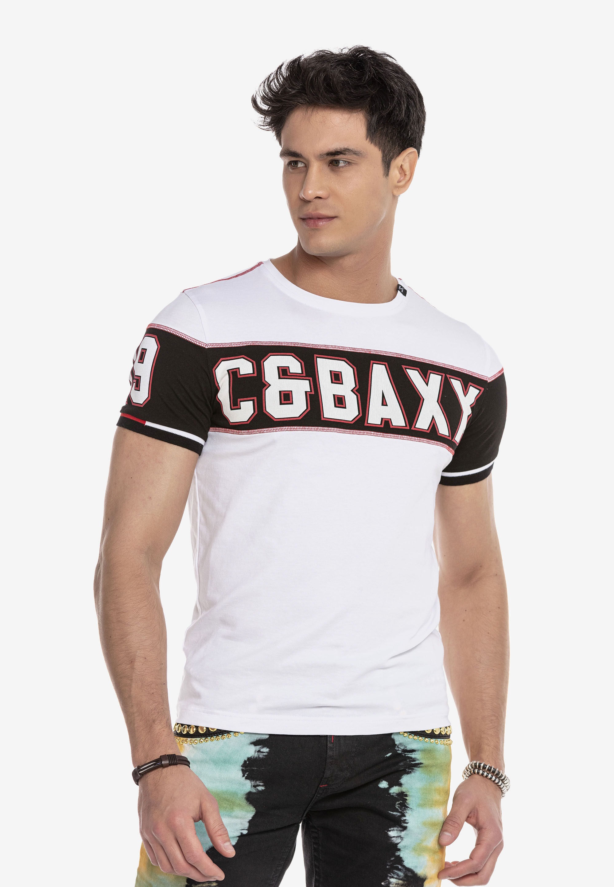 Cipo & Baxx T-Shirt »T-Shirt« modischer Markenprint als Highlight