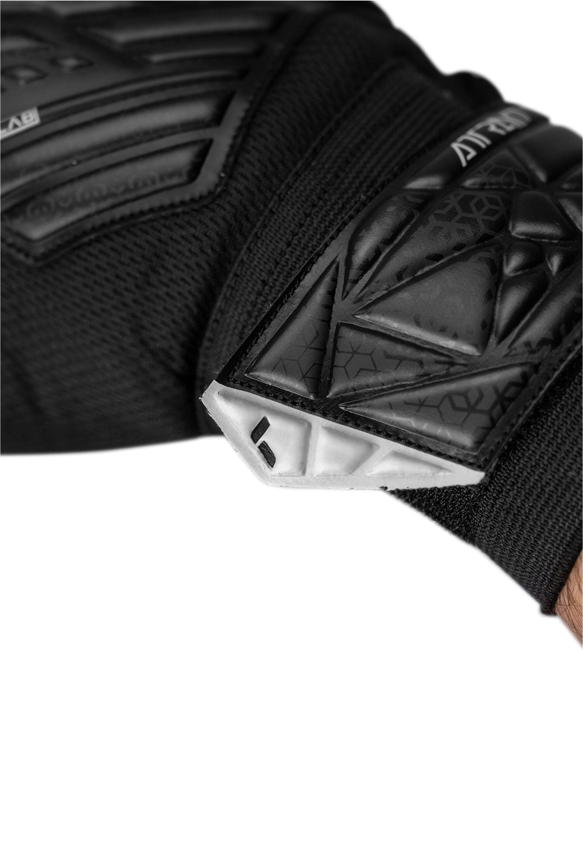 Reusch Torwarthandschuhe »Attrakt Starter Solid«, mit maximalem Grip