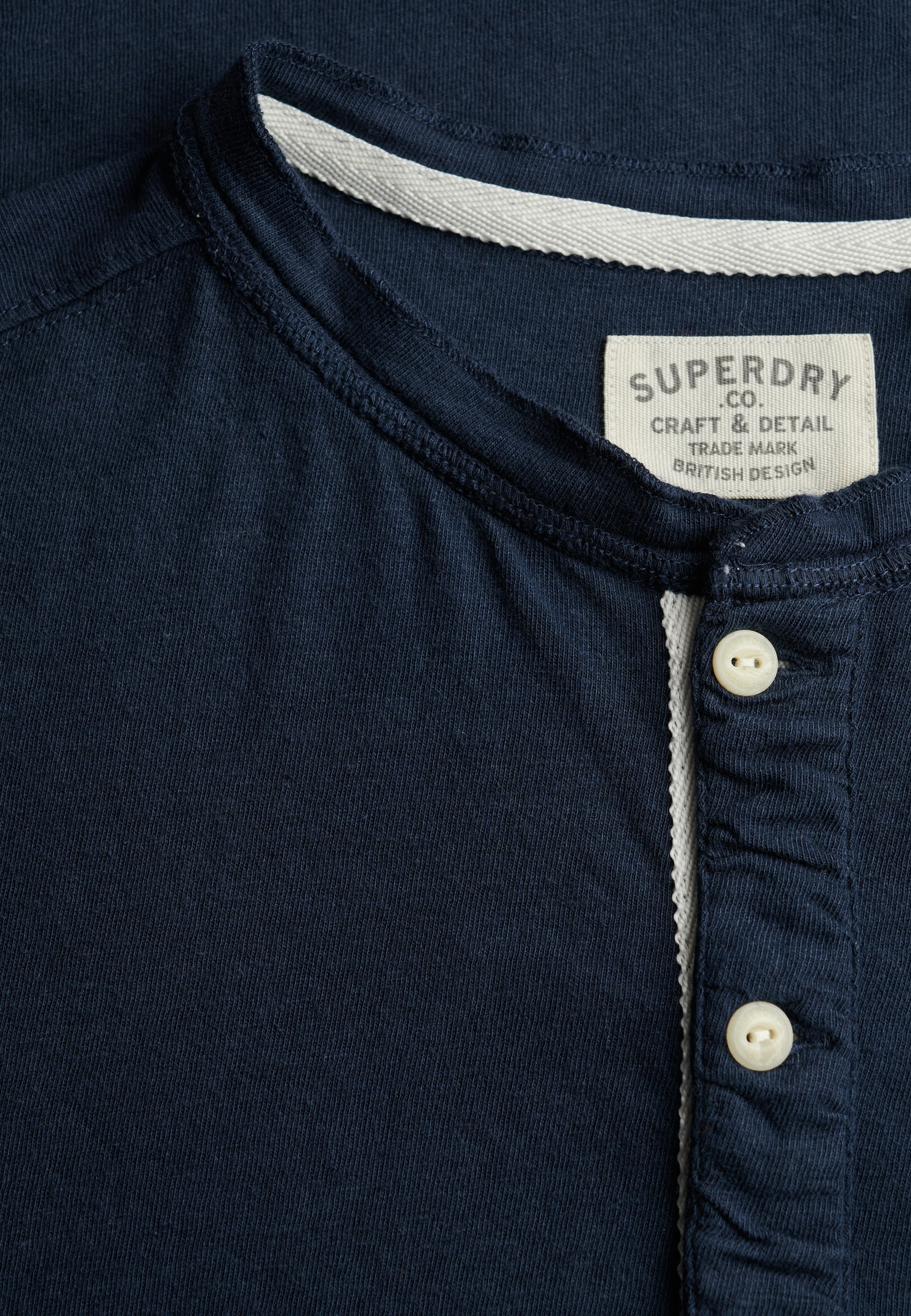 Superdry T-Shirt »CLASSIC COTTON LIN SS GRANDAD« mit Markenlabel, aus Baumwolle und Leinen, in Single Jersey, Kurzarm