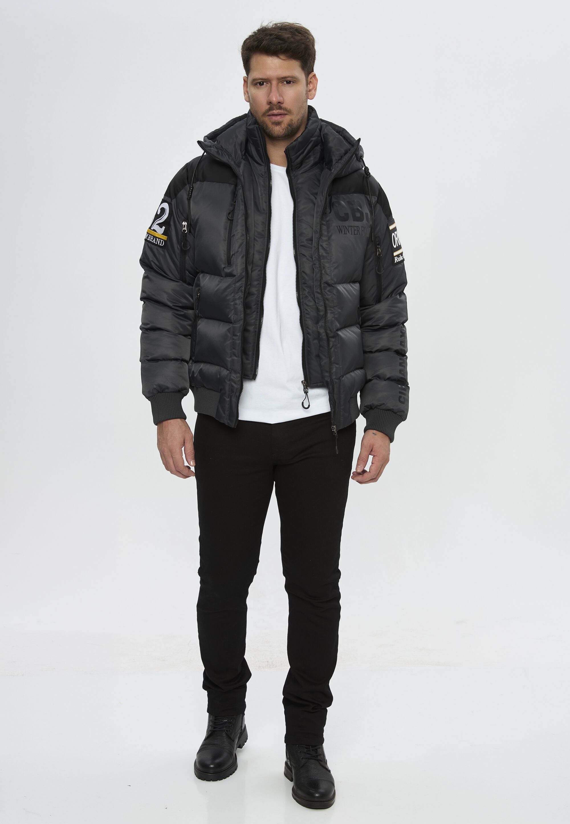 Cipo & Baxx Winterjacke »Winterjacke CM233« mit Kapuze hochwertige Steppjacke für kalte Tage