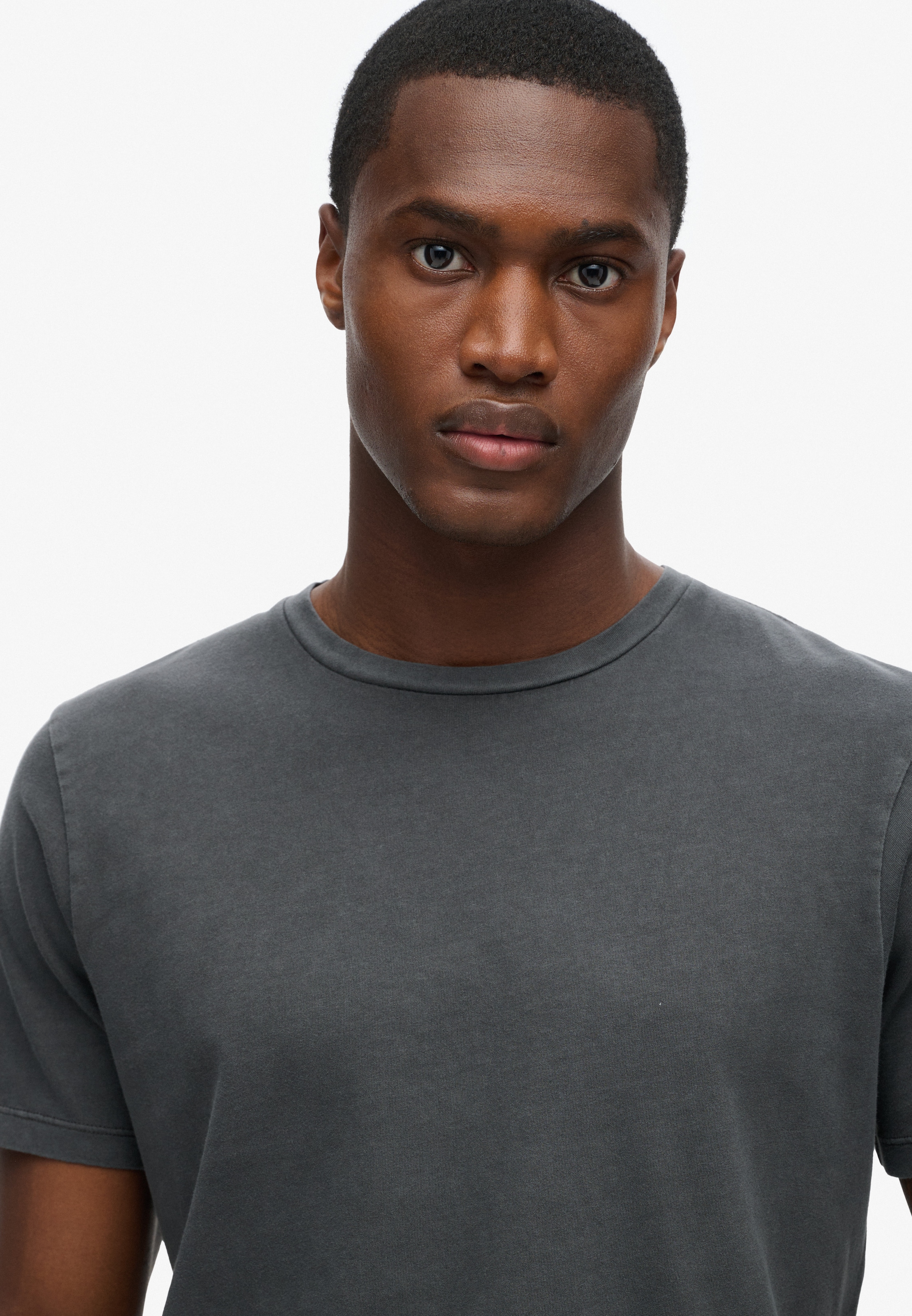 Superdry Rundhalsshirt »CLASSIC ESSENTIAL TEE«